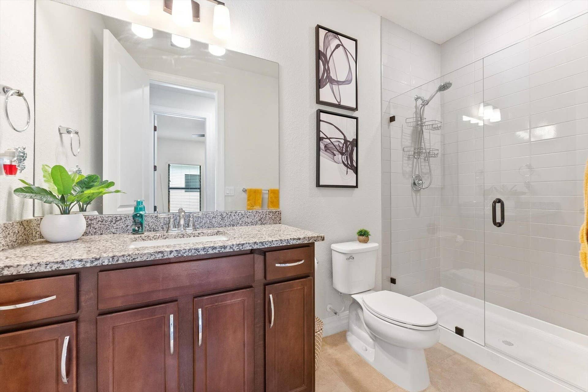4617 Pinehurst Trail E, Oakland Park, FL 33309 Bathroom