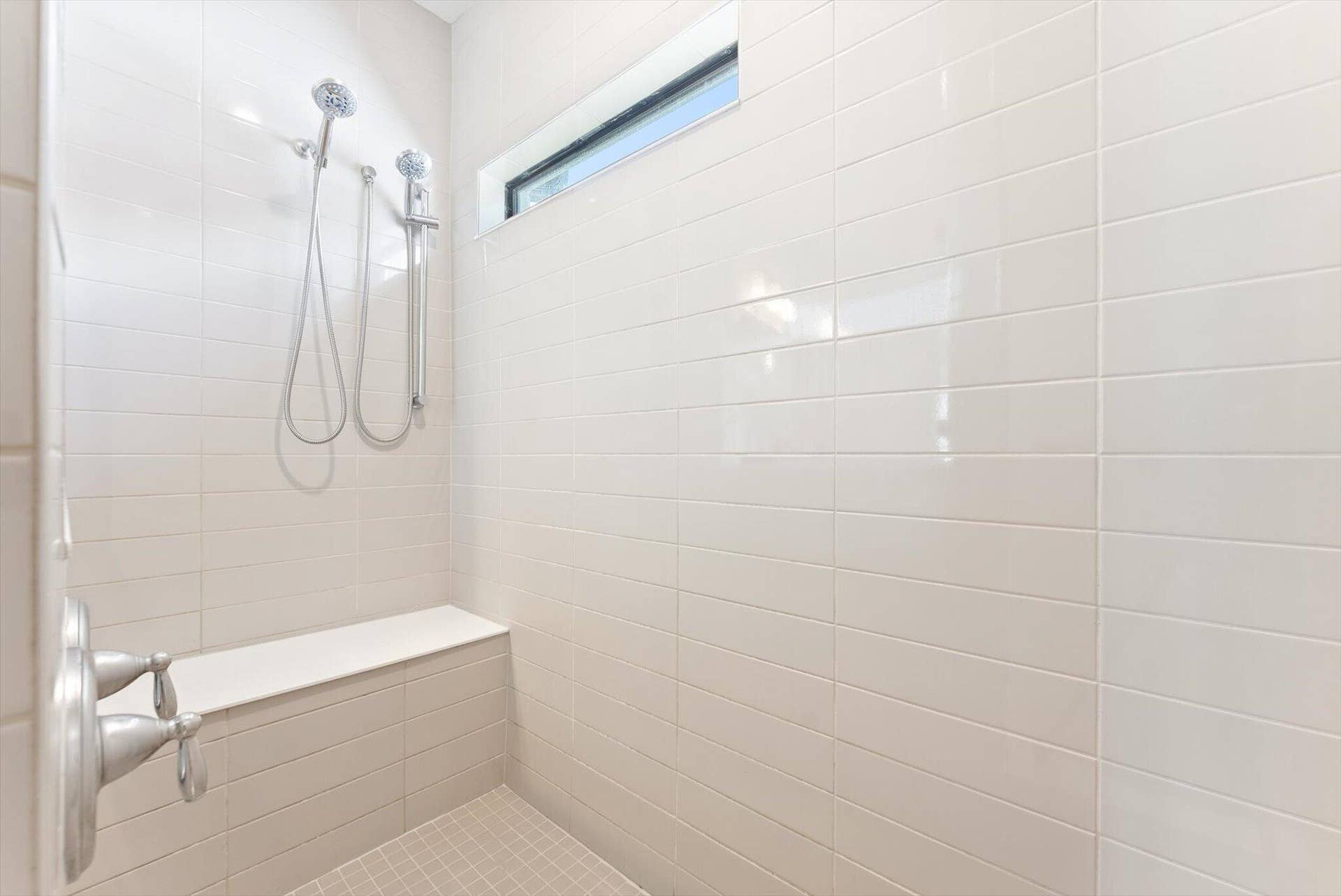 4617 Pinehurst Trail E, Oakland Park, FL 33309 Primary Bath