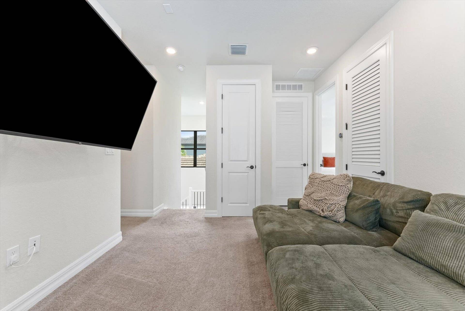 4617 Pinehurst Trail E, Oakland Park, FL 33309 Bedroom