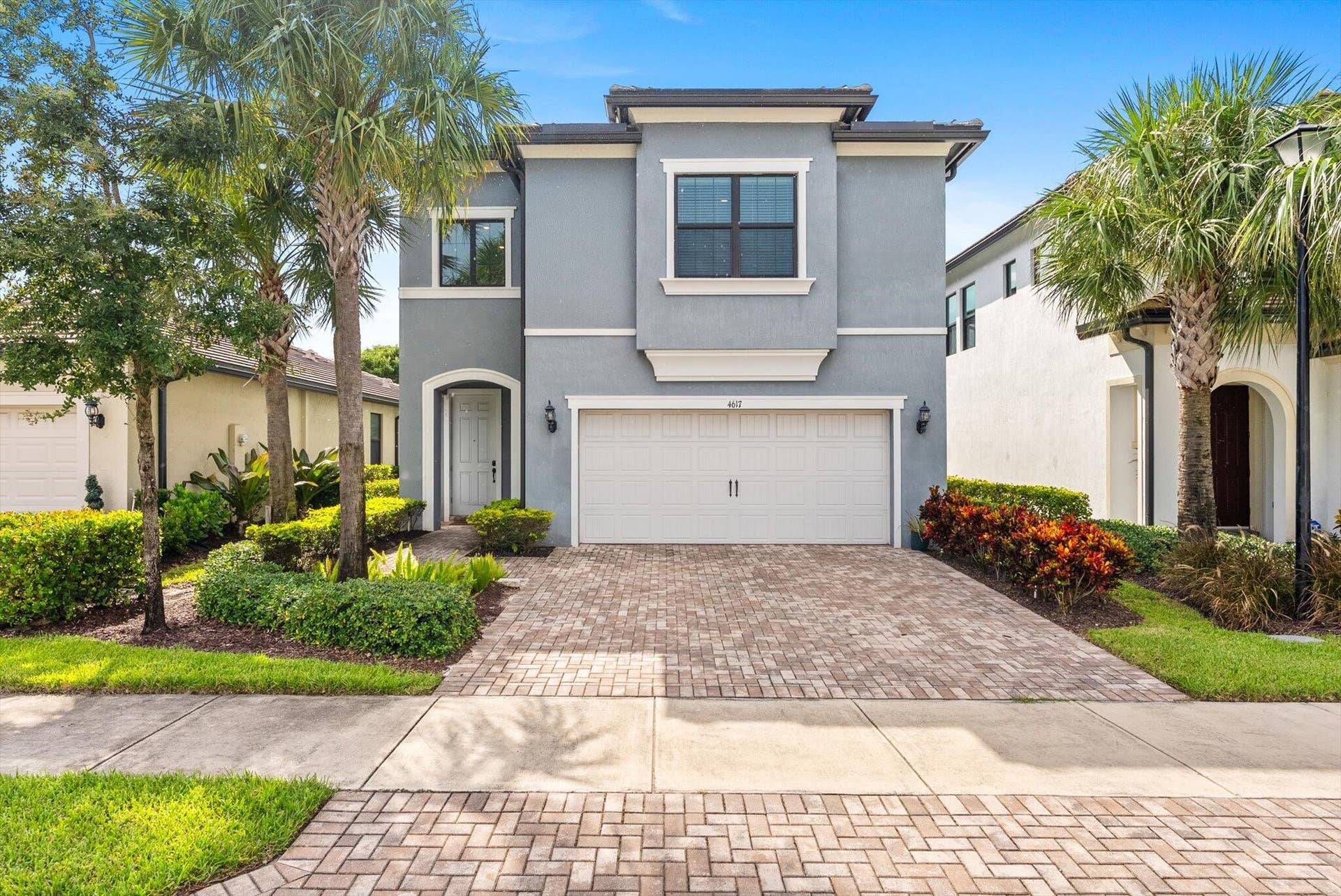 4617 Pinehurst Trail E, Oakland Park, FL 33309 Front