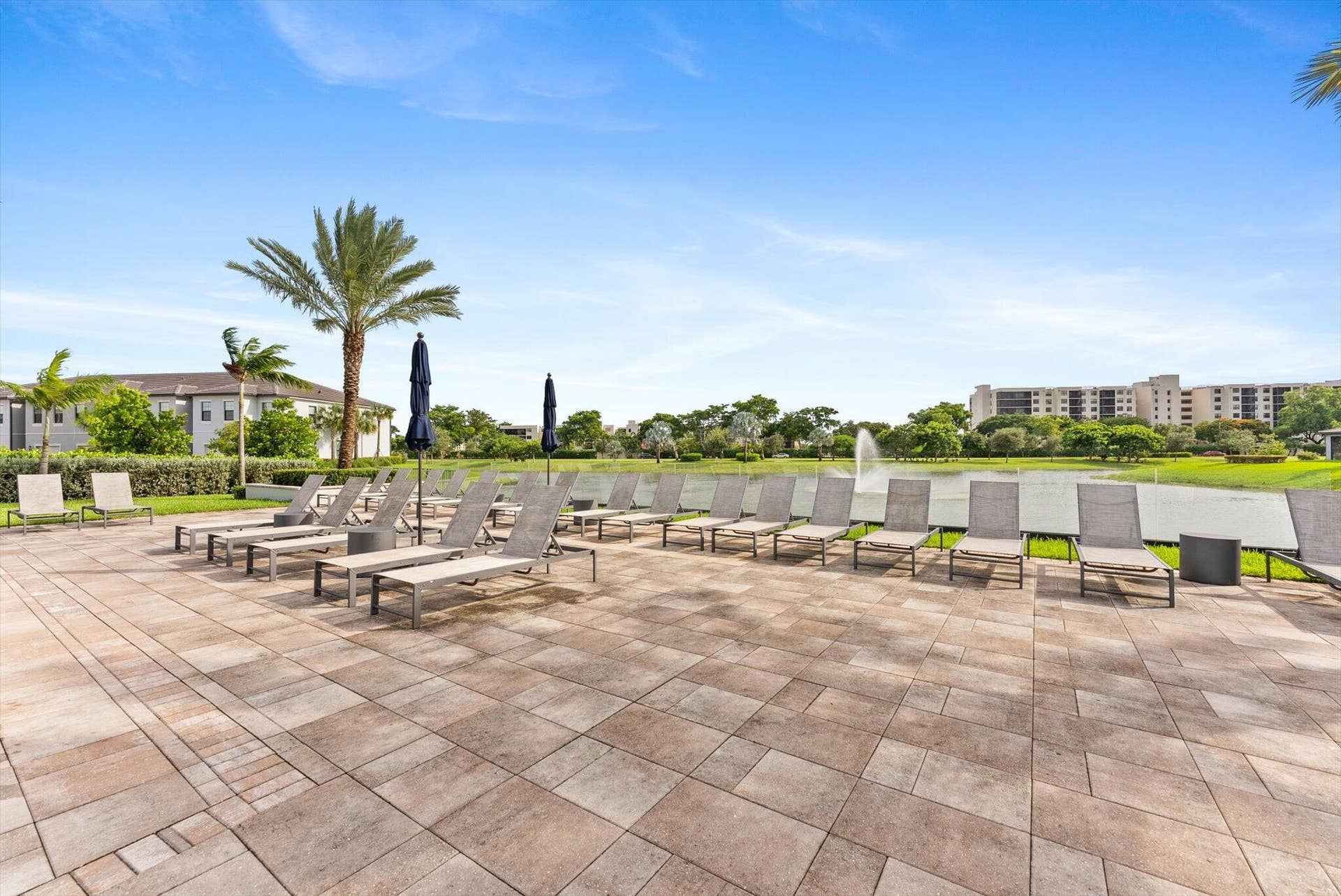4617 Pinehurst Trail E, Oakland Park, FL 33309 Clubhouse Pool area