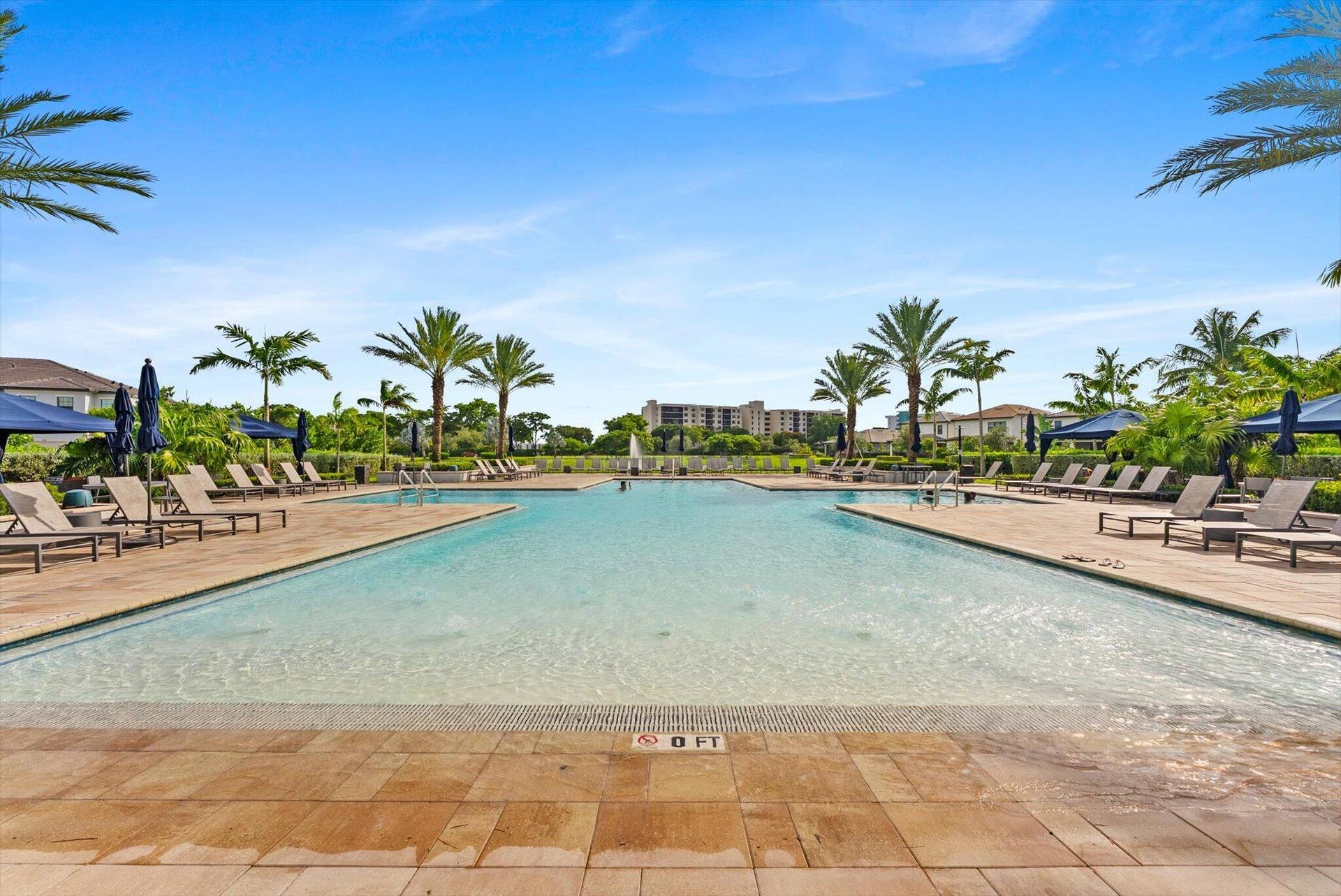 4617 Pinehurst Trail E, Oakland Park, FL 33309 Clubhouse Pool