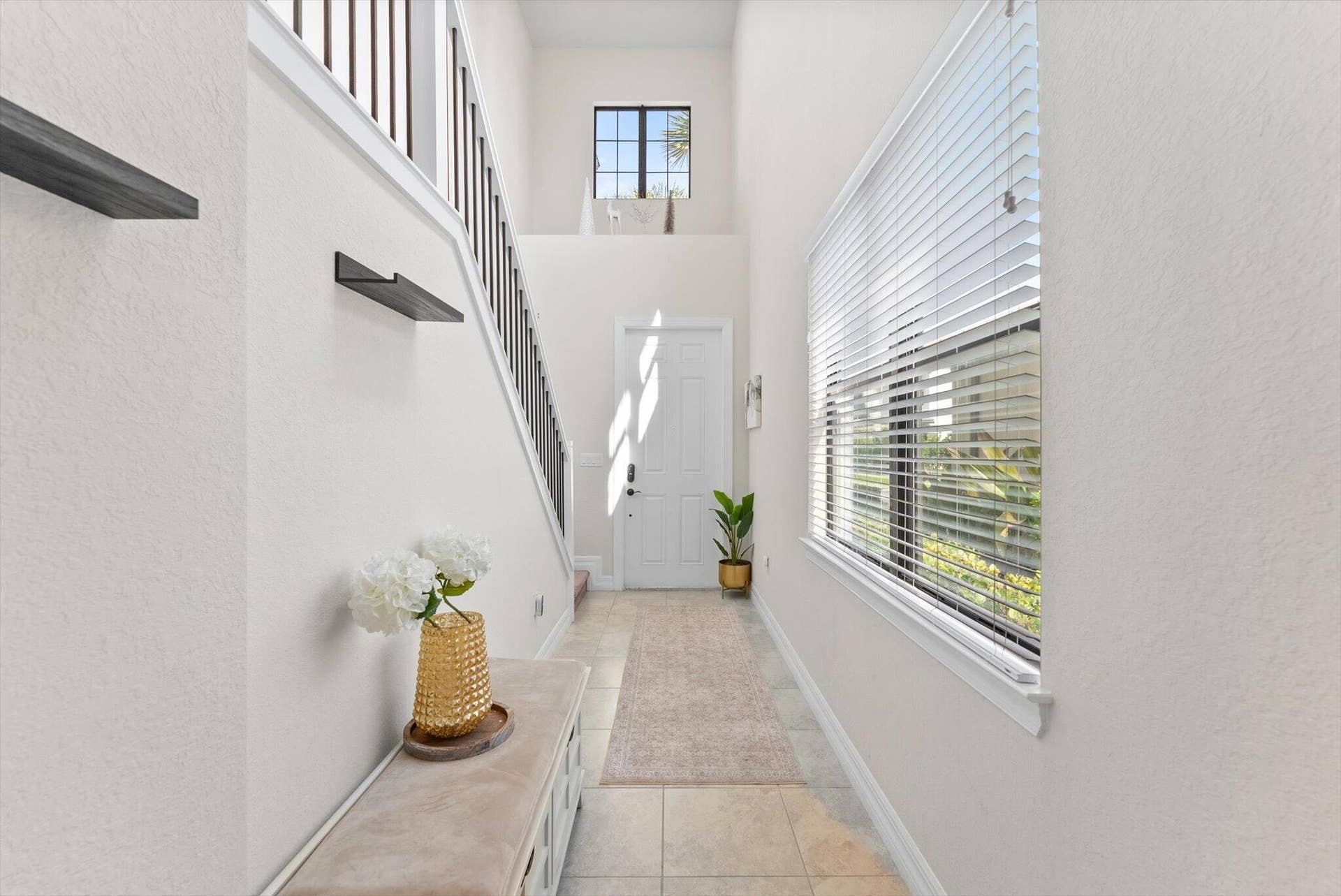4617 Pinehurst Trail E, Oakland Park, FL 33309 Entrance