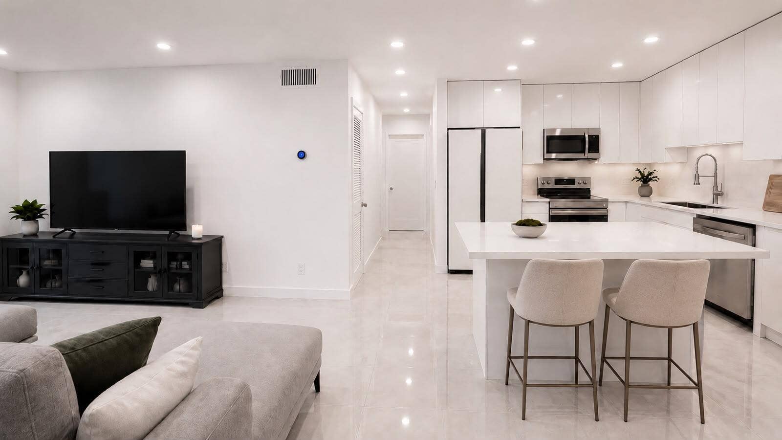 6249 BAY CLUB Drive, #3, Fort Lauderdale, FL 33308 c5b73e28-18f1-4c97-a0c2-165cf456363e