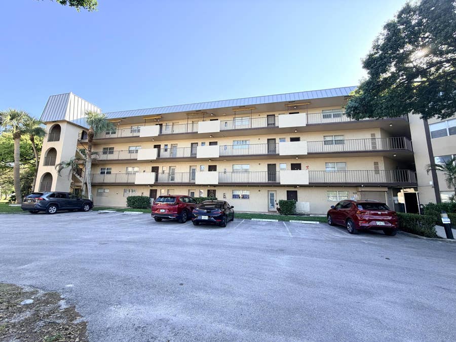 Property photo for 6260 S Falls Cir Drive, #201, Lauderhill, FL