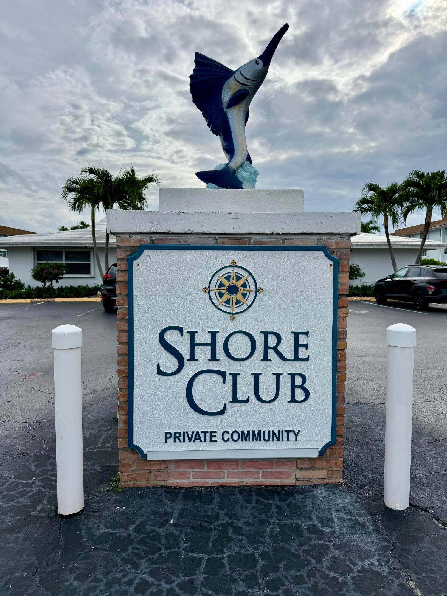 110 Shore Court, #106, North Palm Beach, FL 33408 Entrance