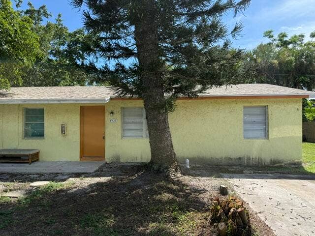 Property photo for 4935 Gulfstream Road, Lake Worth, FL