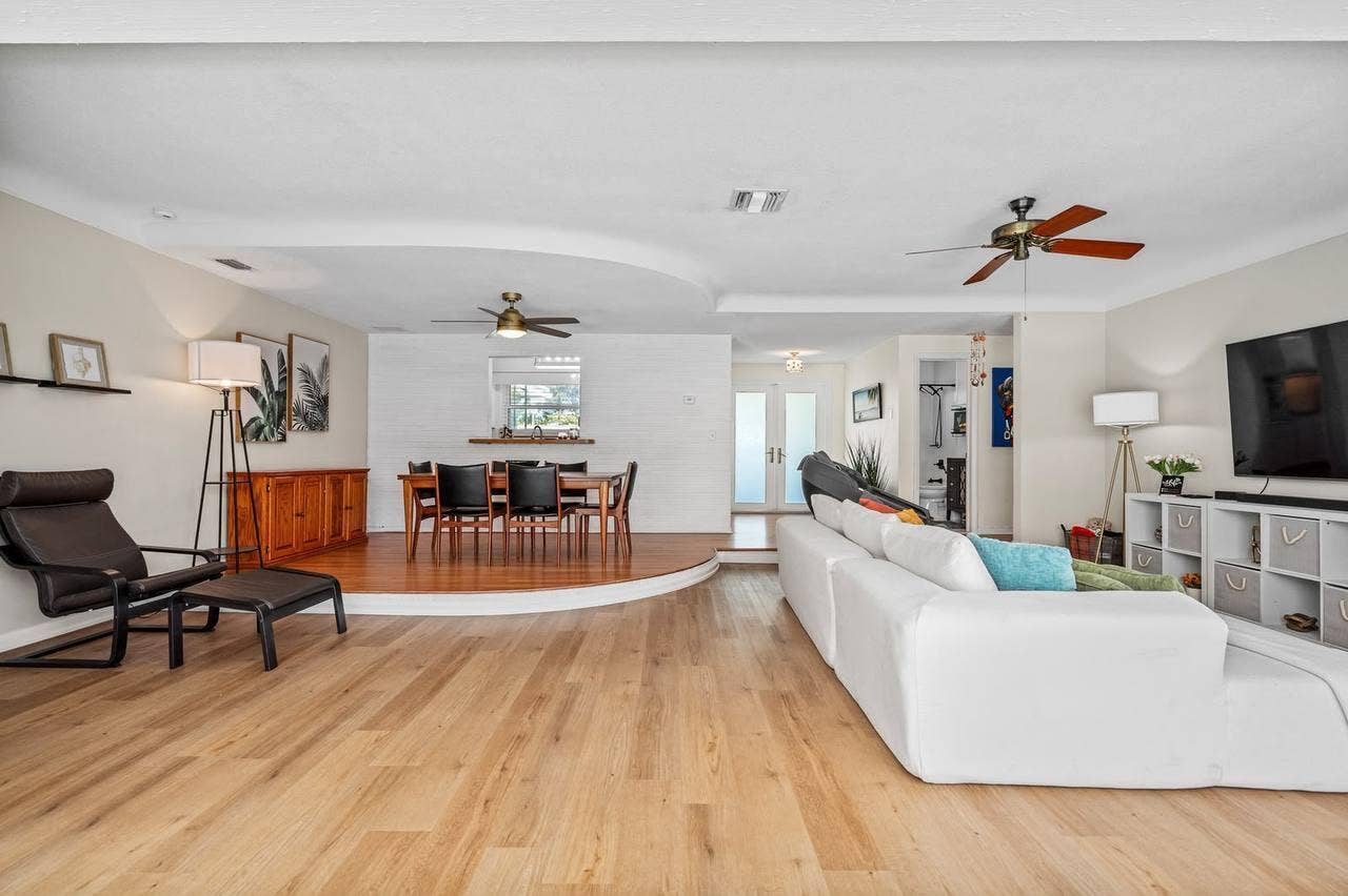 430 NE 43RD Street, Boca Raton, FL 33431 photo_43_2026-09-28_11-37-05