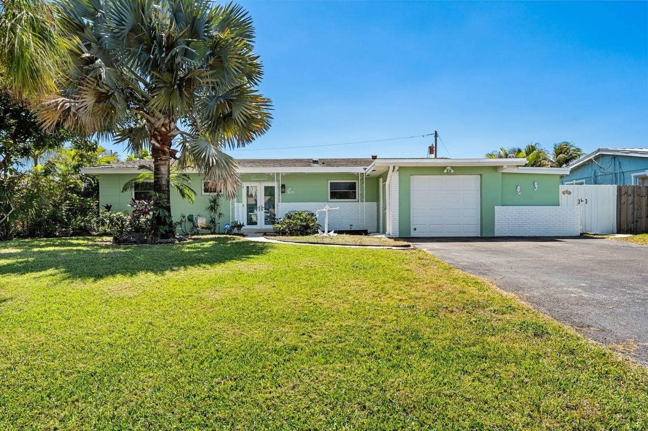 430 NE 43RD Street, Boca Raton, FL 33431 photo_2_2026-09-28_11-37-05
