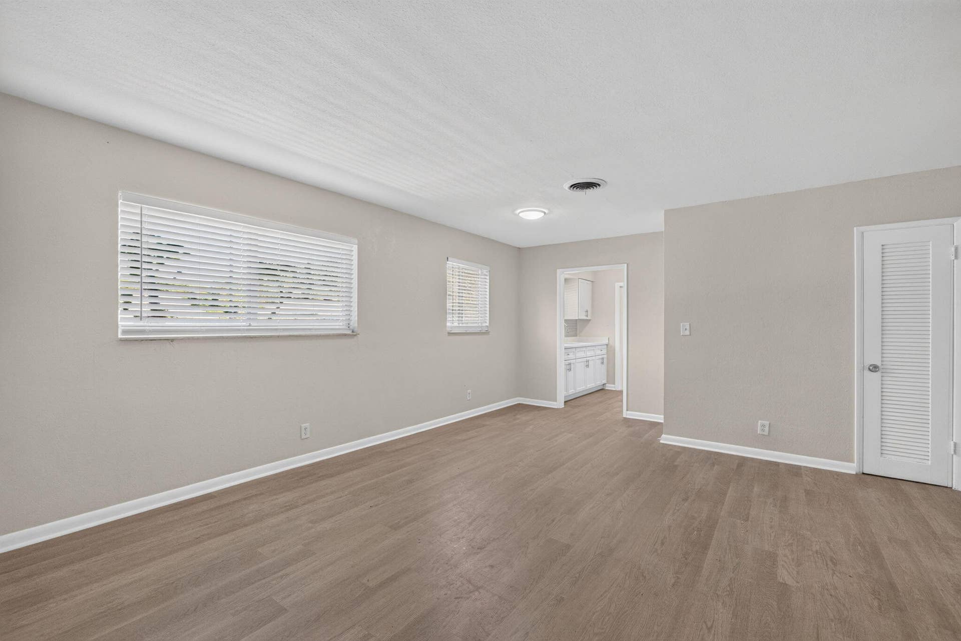 3111 NE 7th Avenue, #Apt c, Pompano Beach, FL 33064 5-web-or-mls-8I8A9622