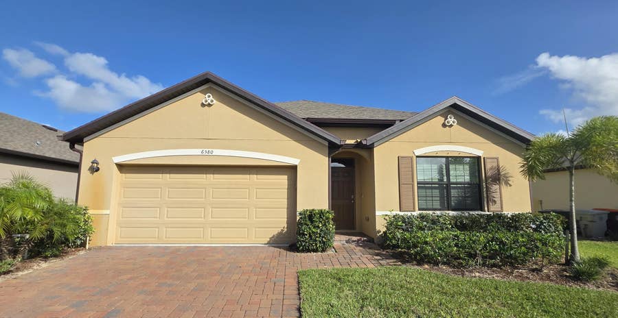 Property photo for 6580 Canterbridge Drive, Vero Beach, FL