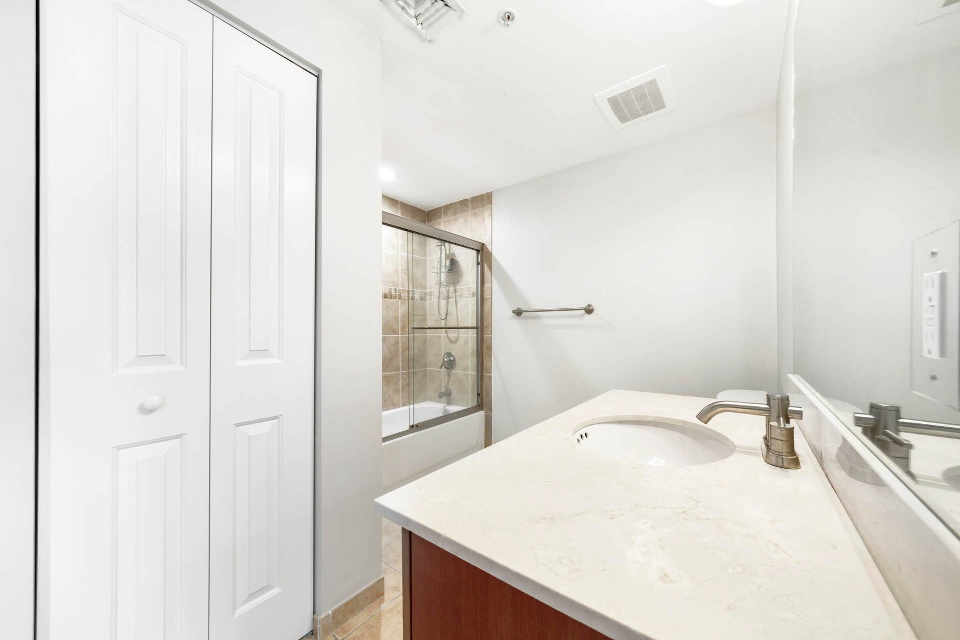 511 SE 5TH Avenue, #1116, Fort Lauderdale, FL 33301 34