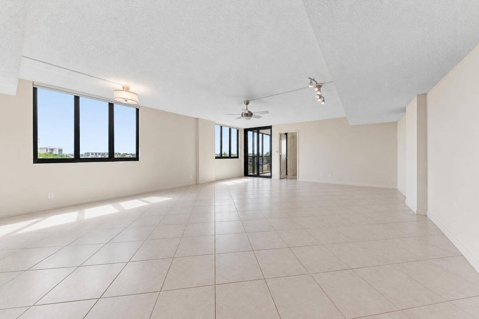3420 S Ocean Boulevard, #5z, Highland Beach, FL 33487 01VD