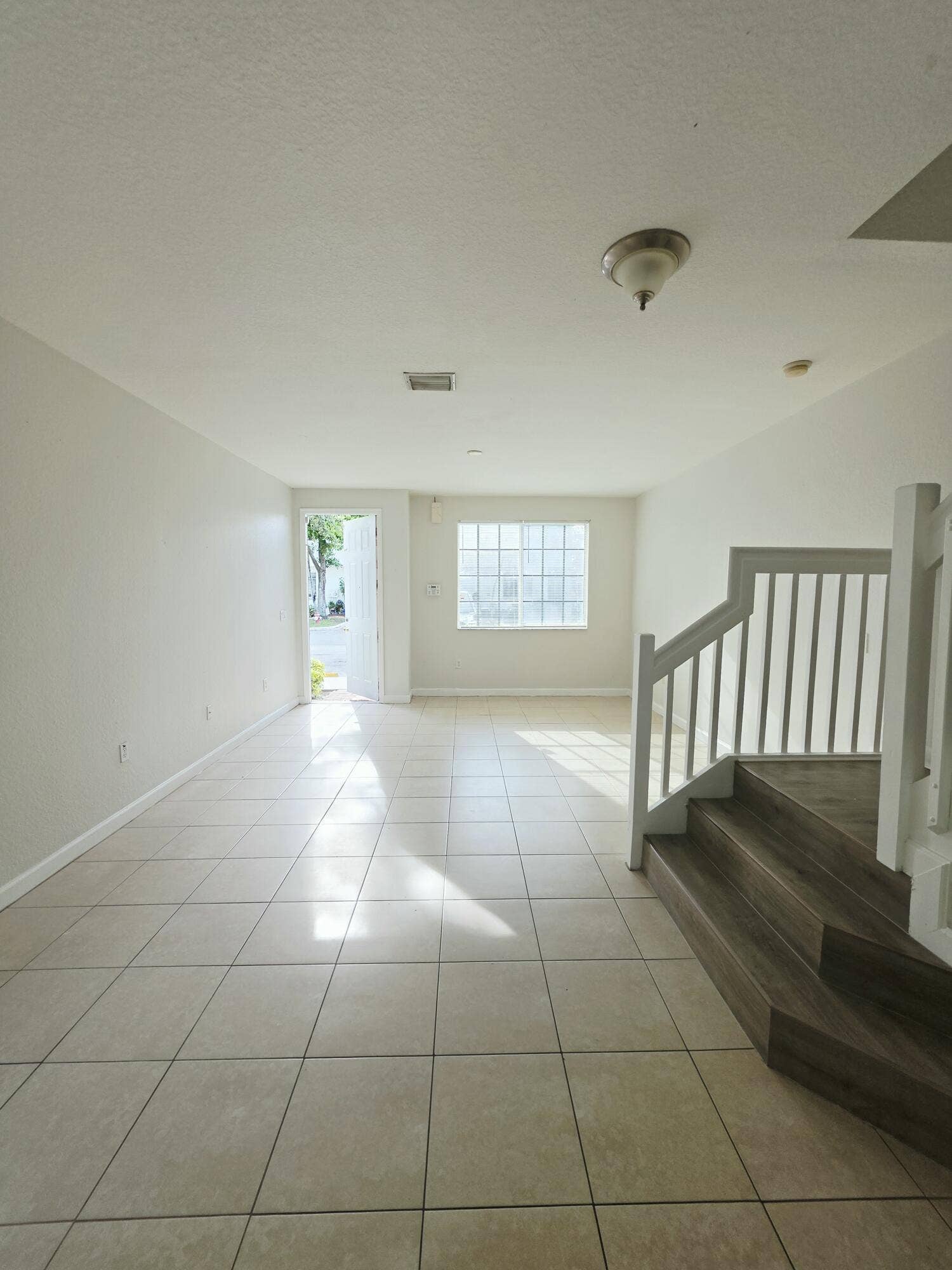 4154 Napoli Lake Drive, Riviera Beach, FL 33410 20260619_083651
