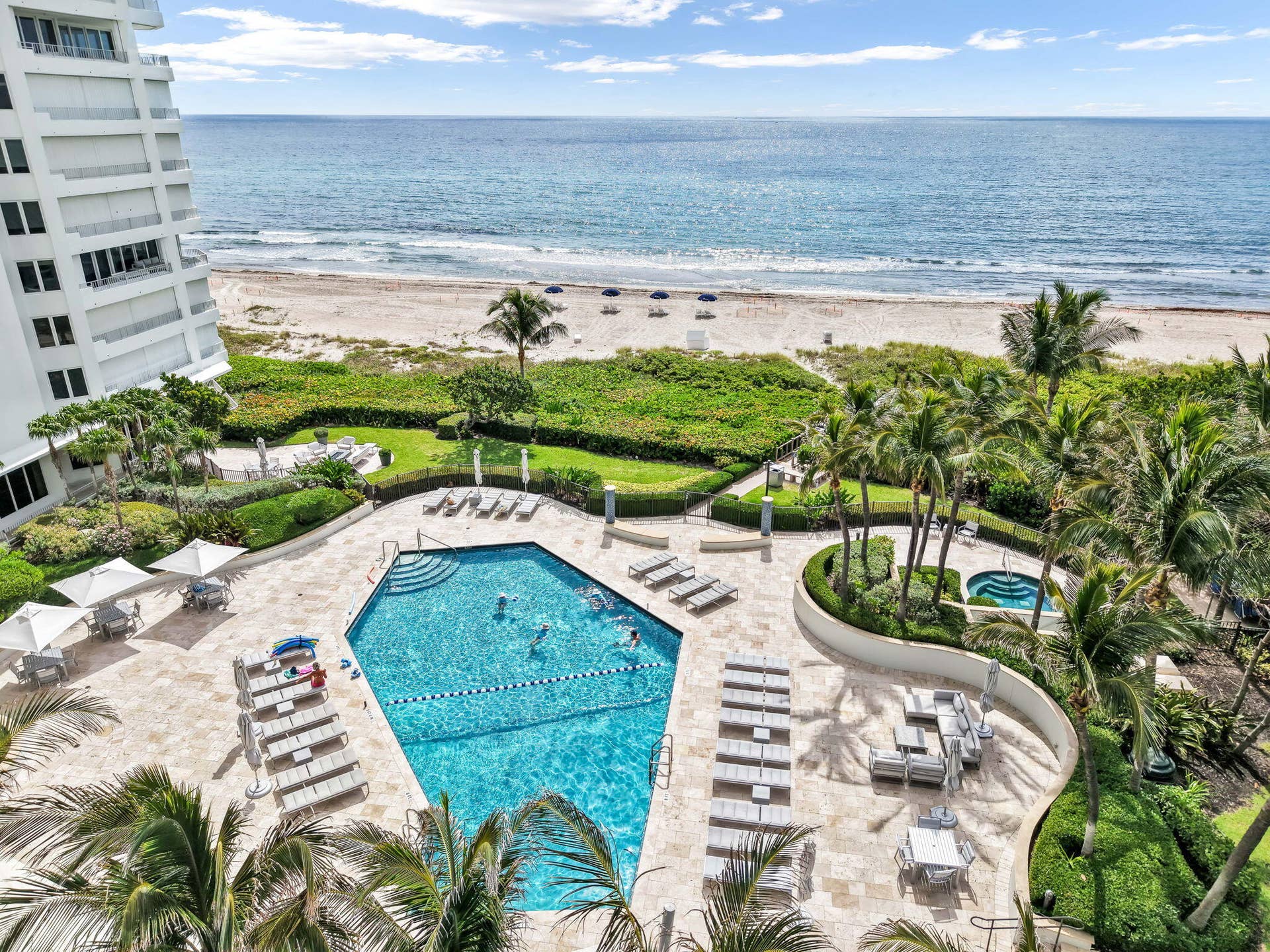 550 S Ocean Boulevard, #1906, Boca Raton, FL 33432 Community Pool