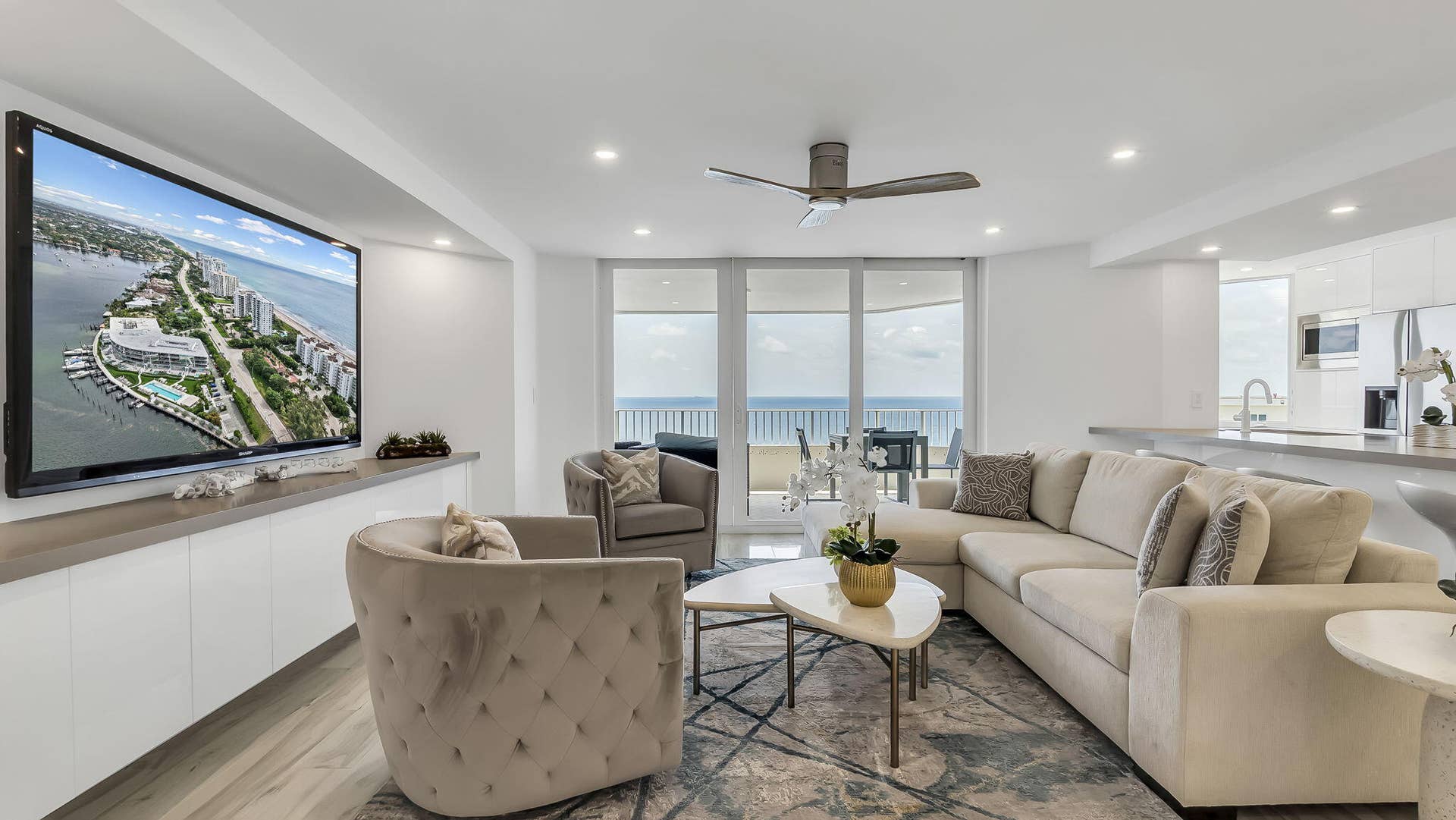 550 S Ocean Boulevard, #1906, Boca Raton, FL 33432 Family Room