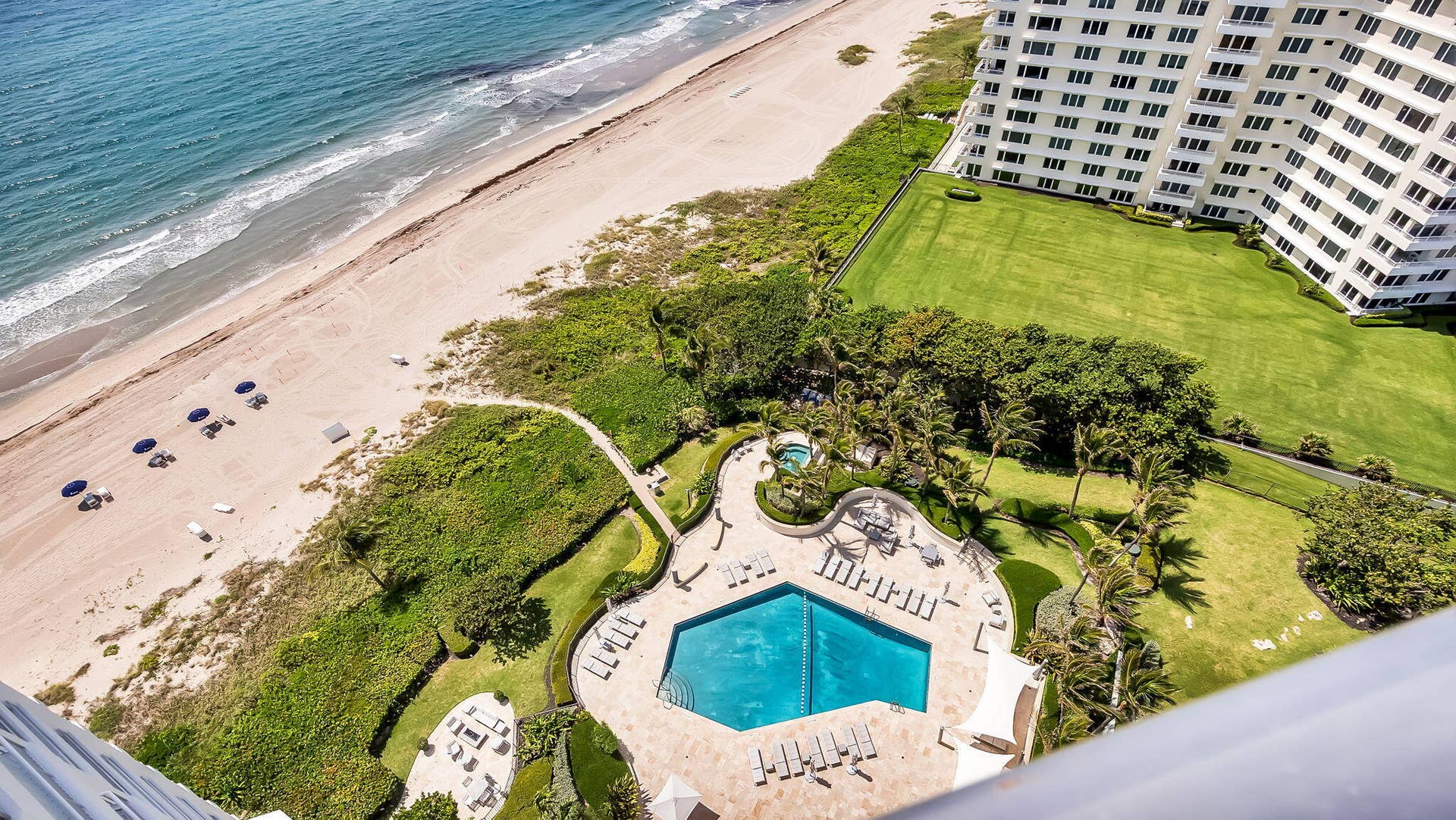 550 S Ocean Boulevard, #1906, Boca Raton, FL 33432 Community Pool