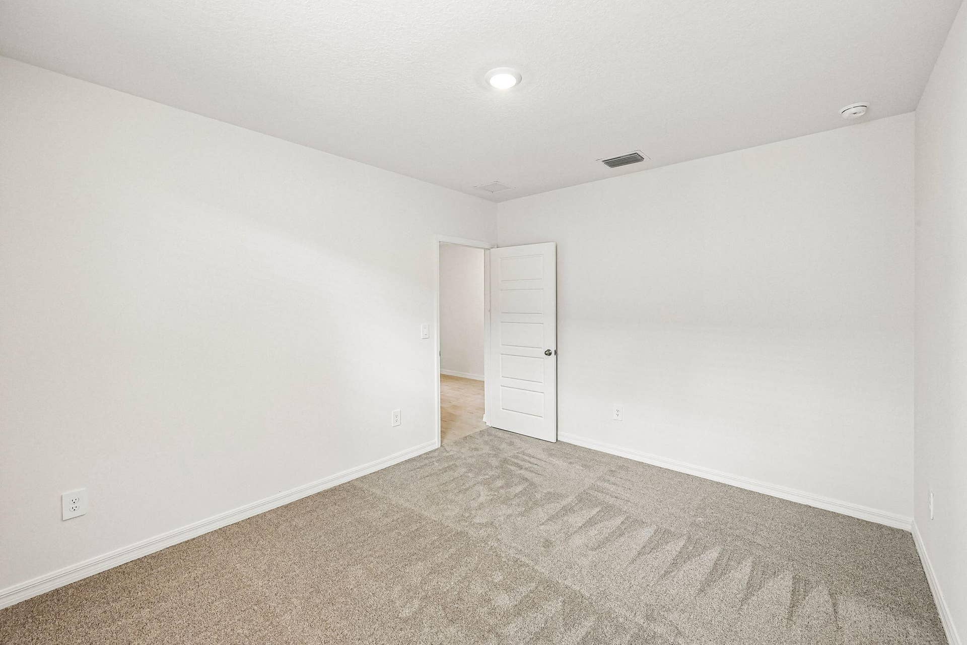 5590 Hampton Park Cir Vero (18)