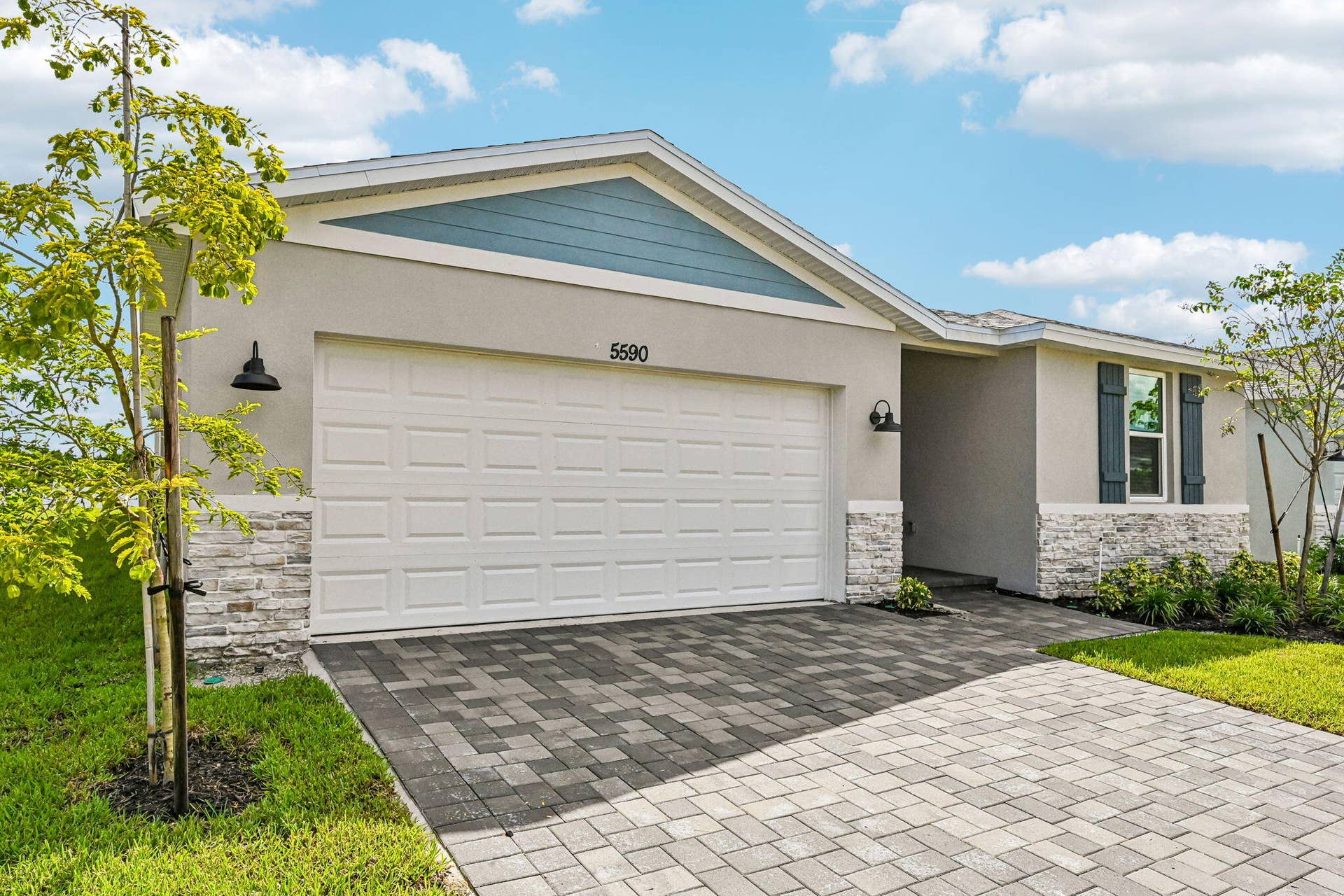 5590 Hampton Park Cir Vero (2)