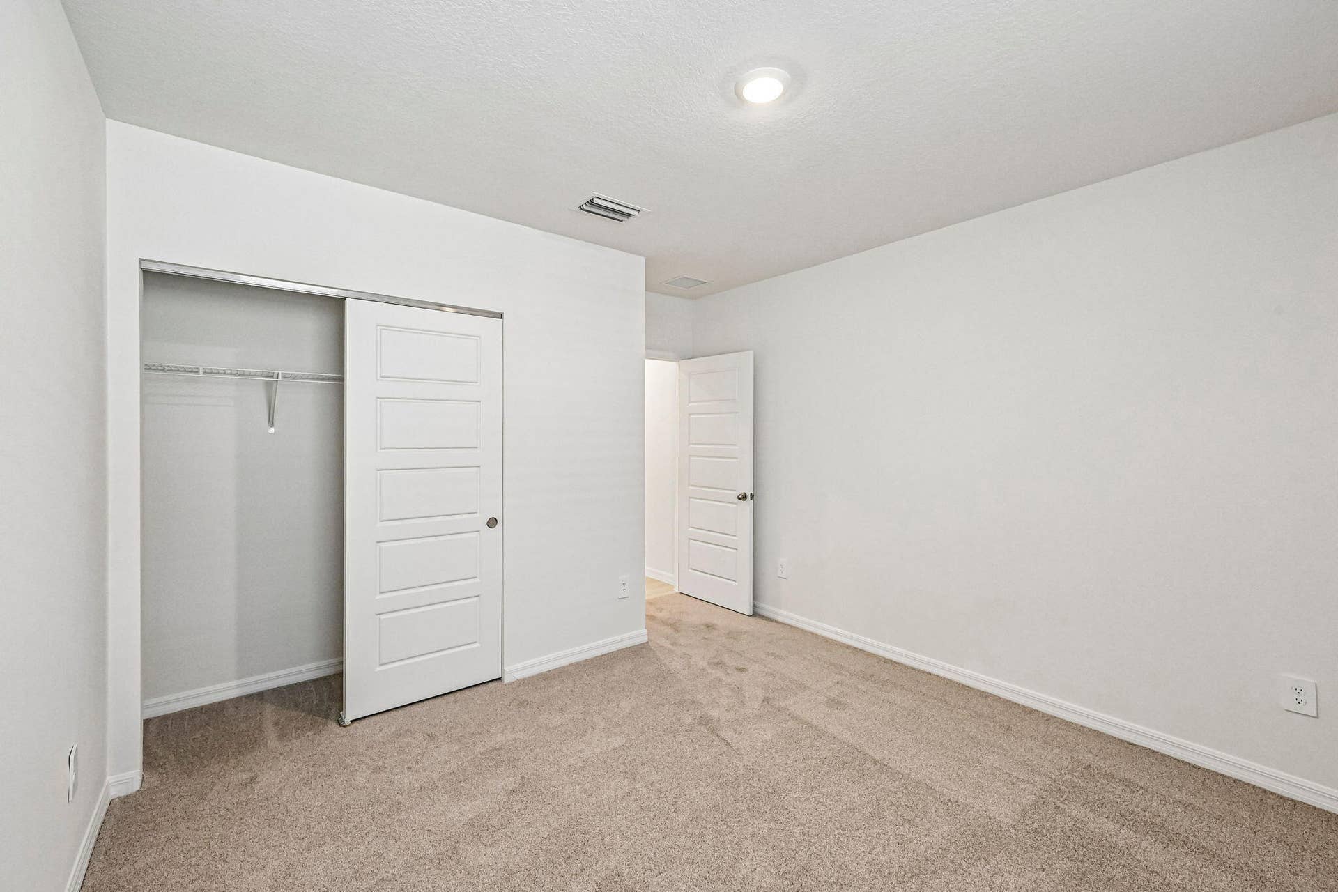 5590 Hampton Park Cir Vero (21)
