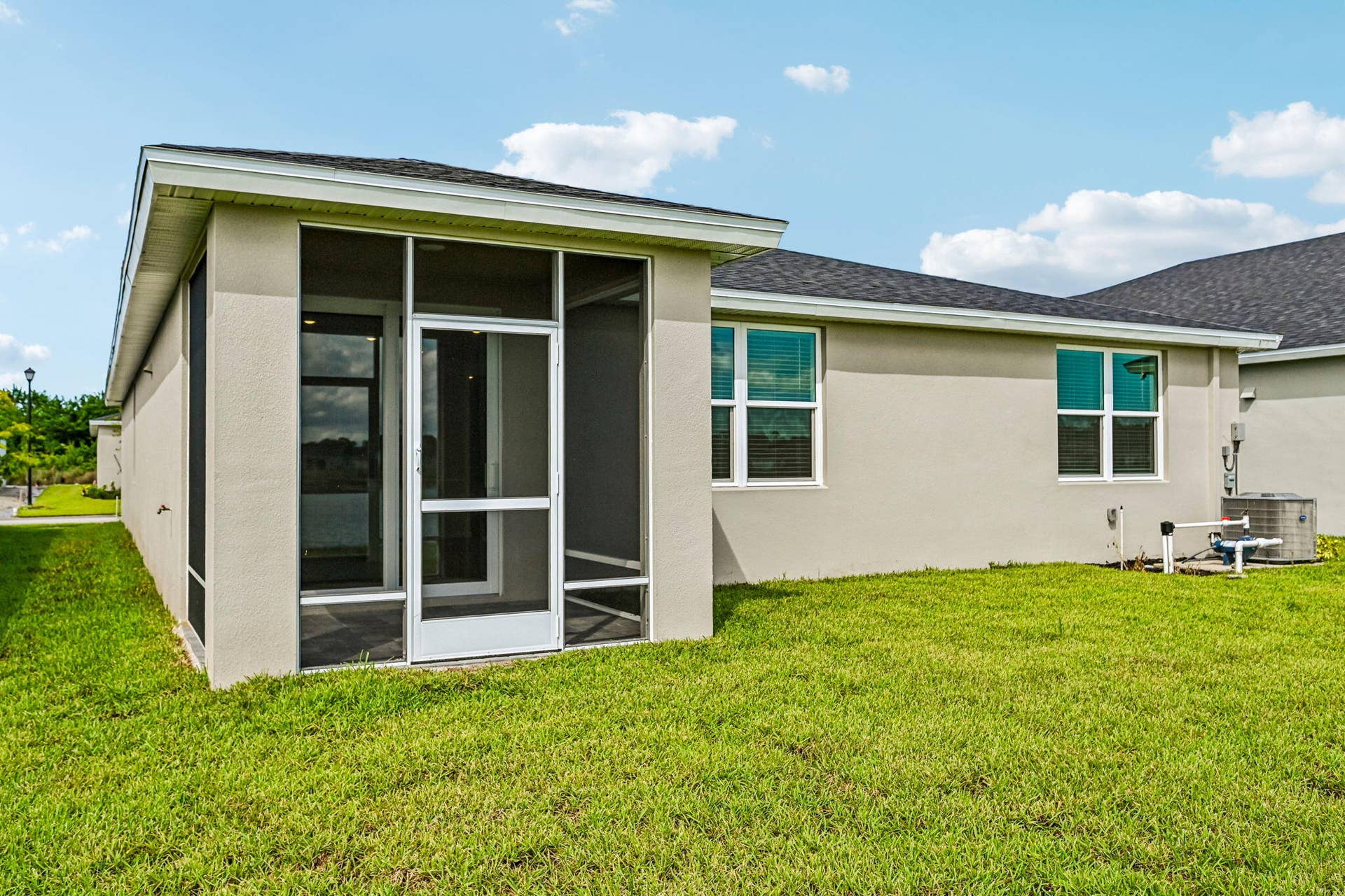 5590 Hampton Park Cir Vero (33)