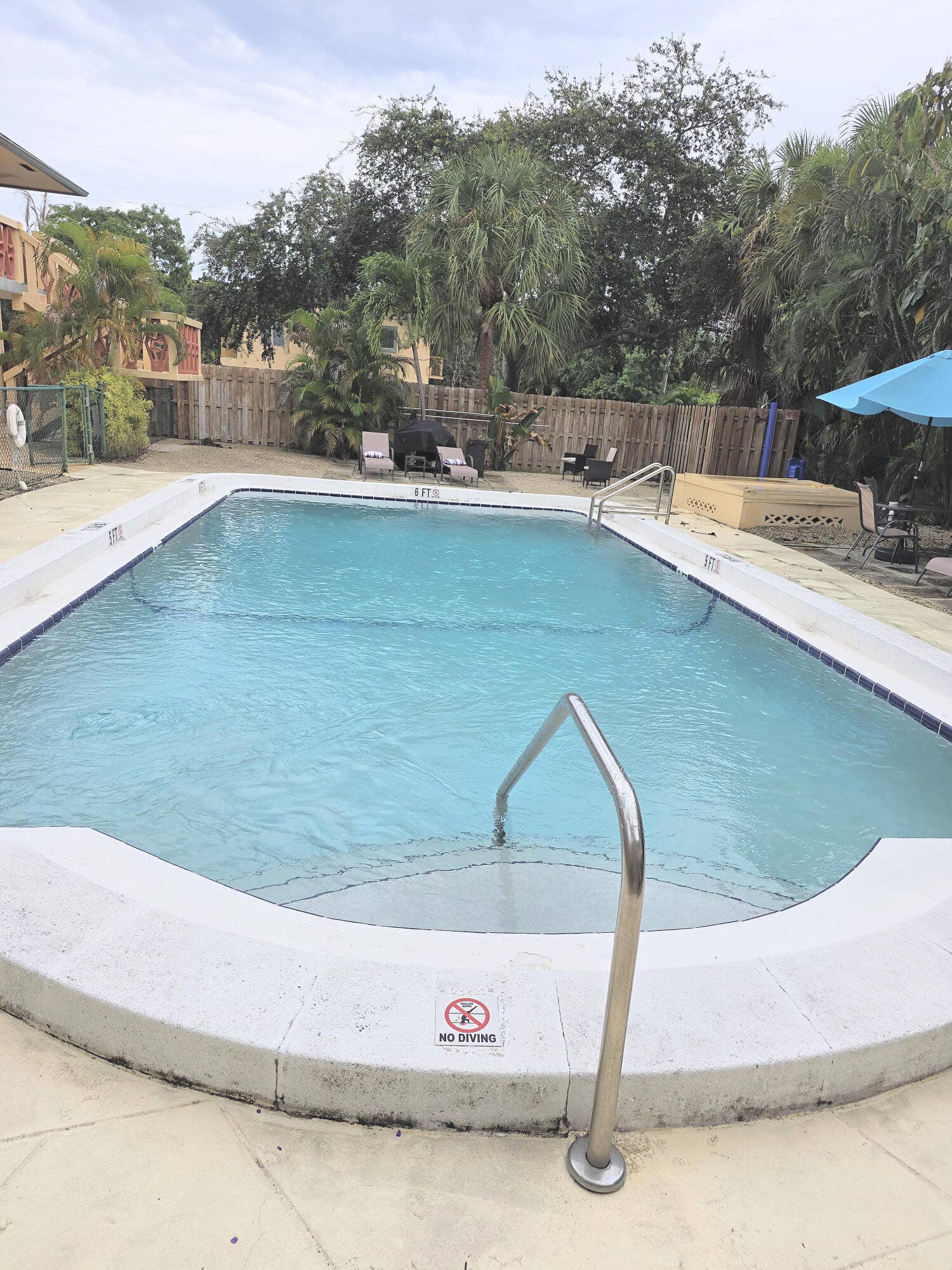2716 NE 30TH Place, #105C, Fort Lauderdale, FL 33306 Community pool