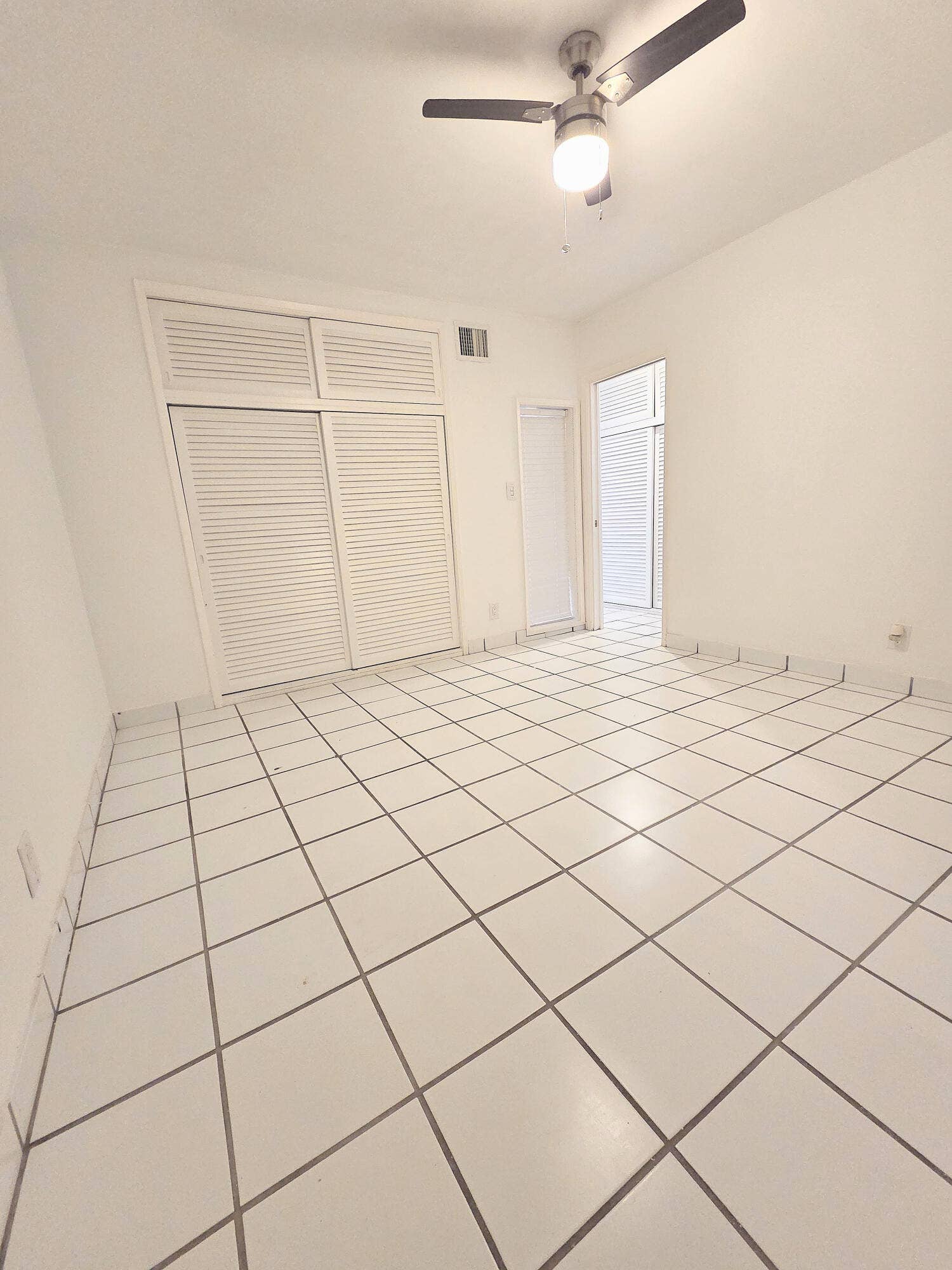 2716 NE 30TH Place, #105C, Fort Lauderdale, FL 33306 Bedroom