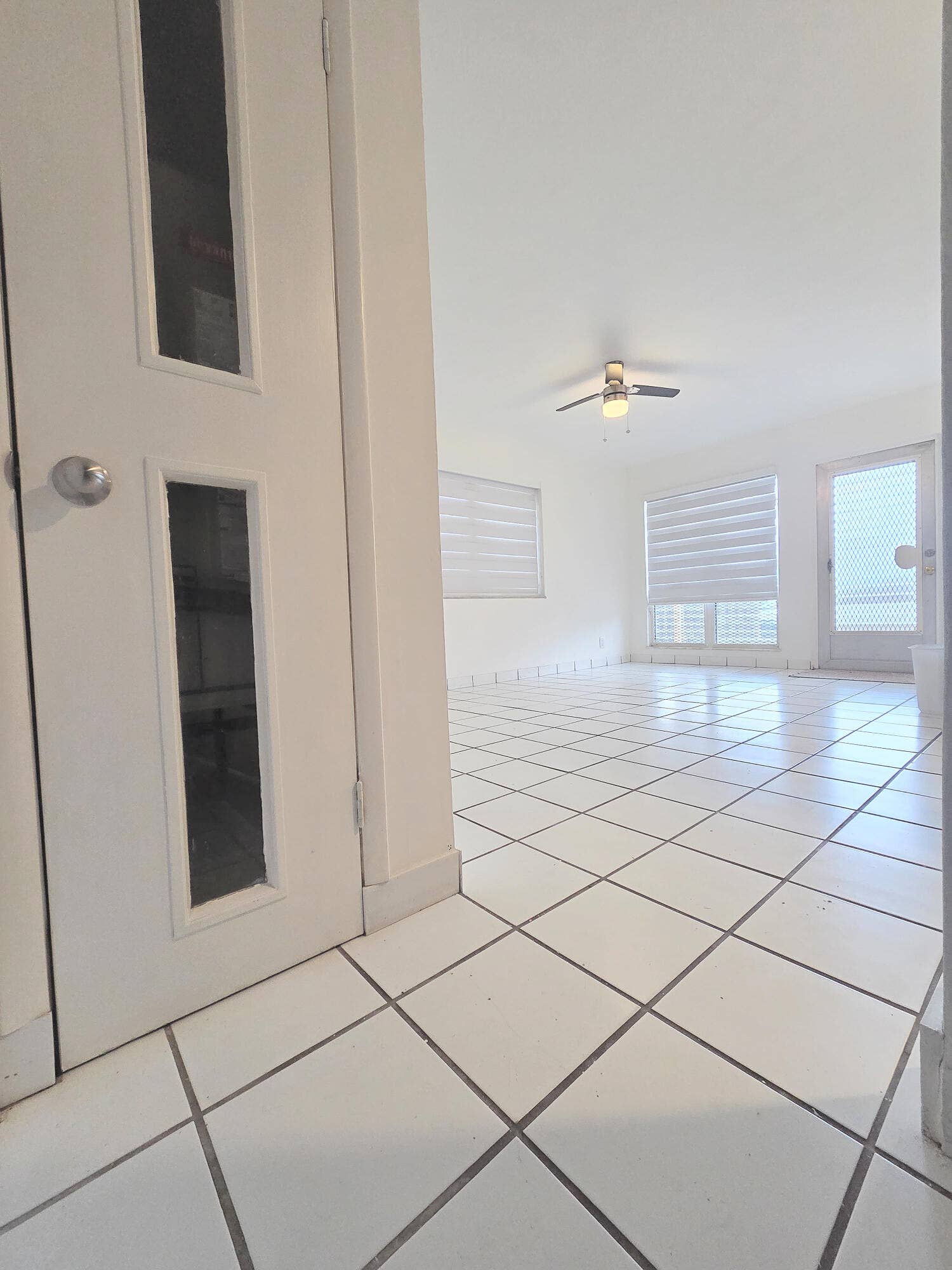 2716 NE 30TH Place, #105C, Fort Lauderdale, FL 33306 Hallway