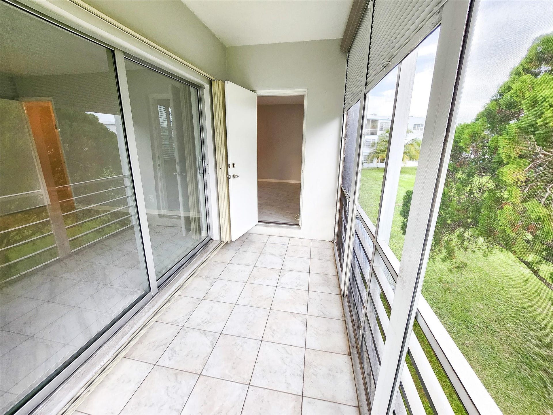 2300 PARK Lane, #216, Hollywood, FL 33021 Photo 3