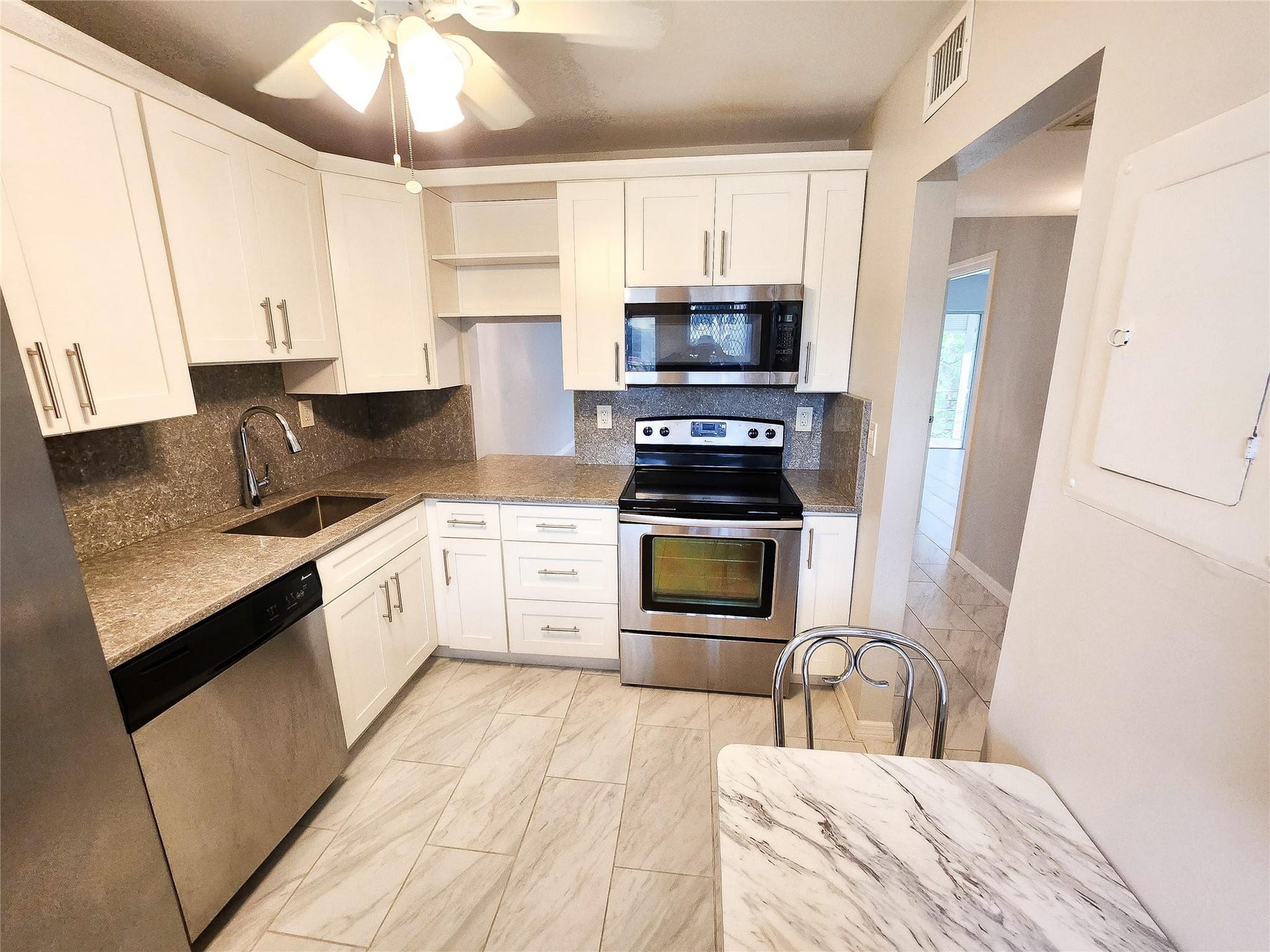 2300 PARK Lane, #216, Hollywood, FL 33021 Photo 11