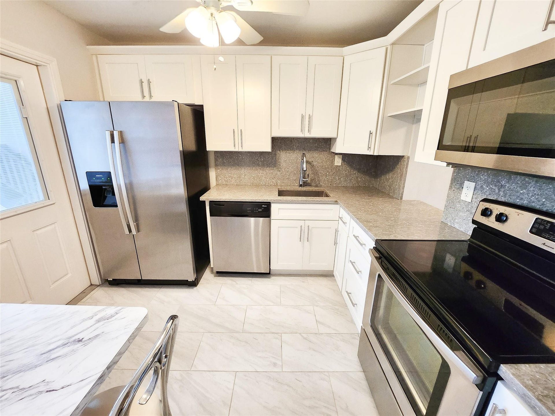 2300 PARK Lane, #216, Hollywood, FL 33021 Photo 12