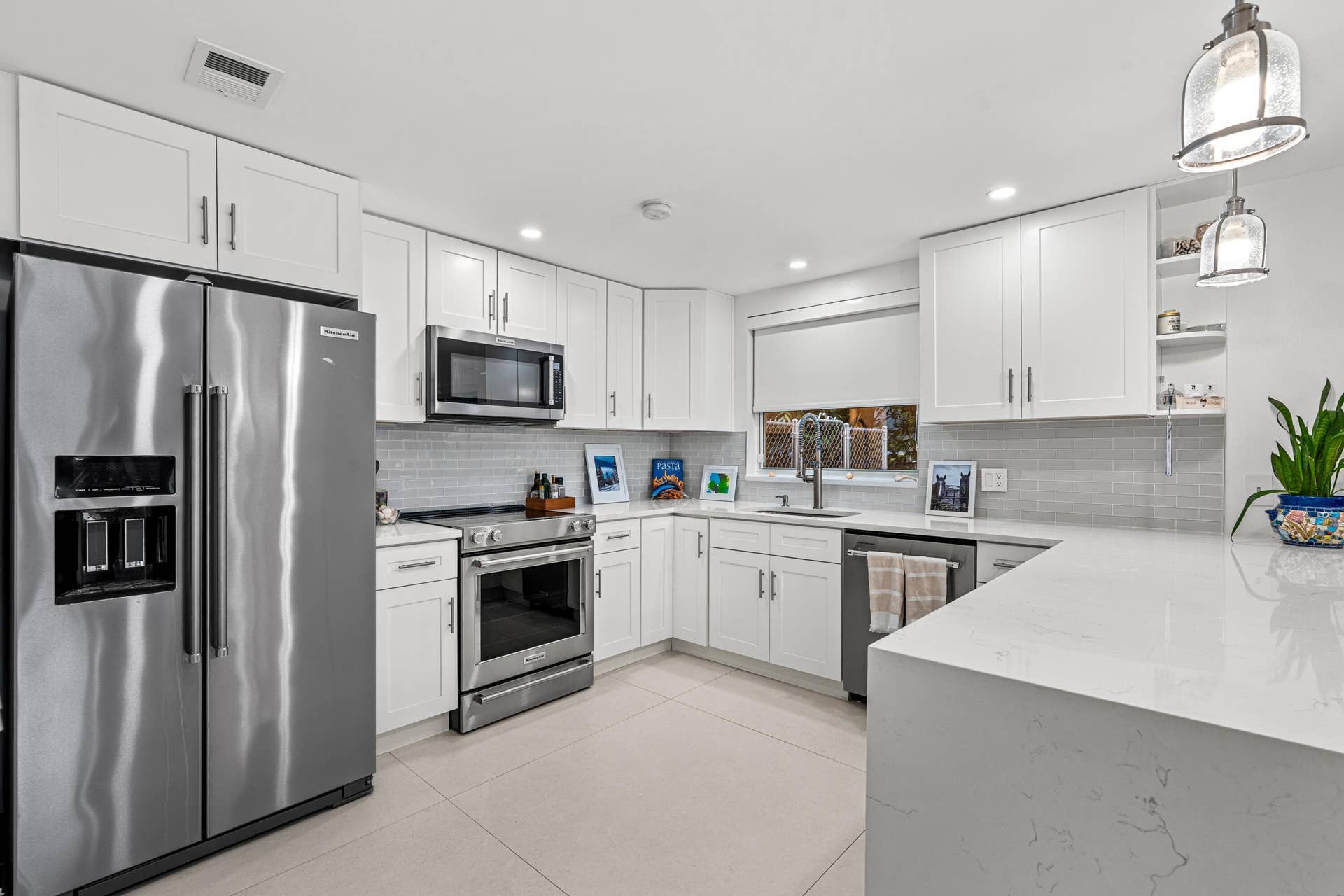 336 VENETIAN Drive, #1, Delray Beach, FL 33483 mls_KITCHEN_LEFT_DETAIL_DT