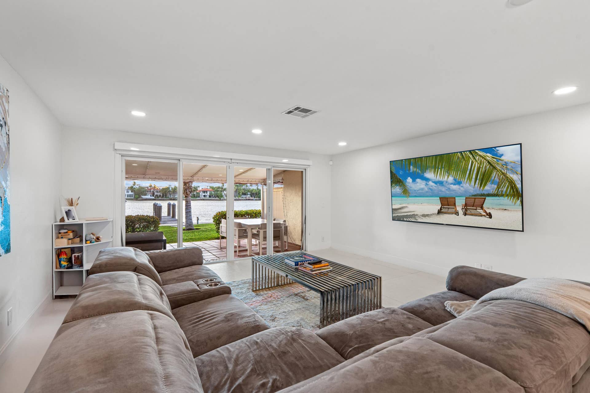336 VENETIAN Drive, #1, Delray Beach, FL 33483 mls_FAMILY_LEFT_DT