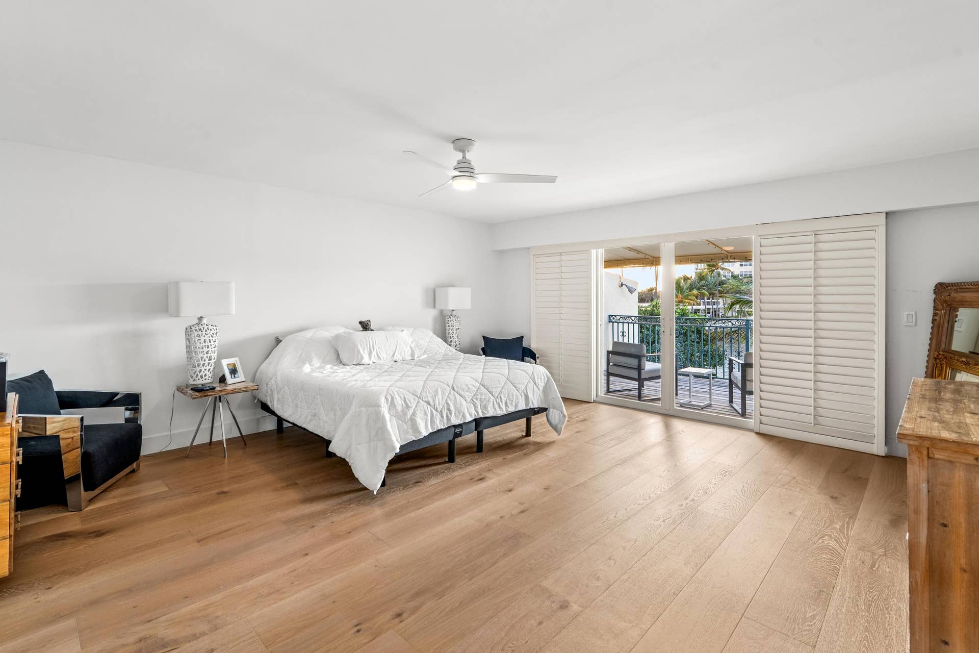 336 VENETIAN Drive, #1, Delray Beach, FL 33483 mls_PRIMARY_BEDROOM_LOOKING_OUT_DT