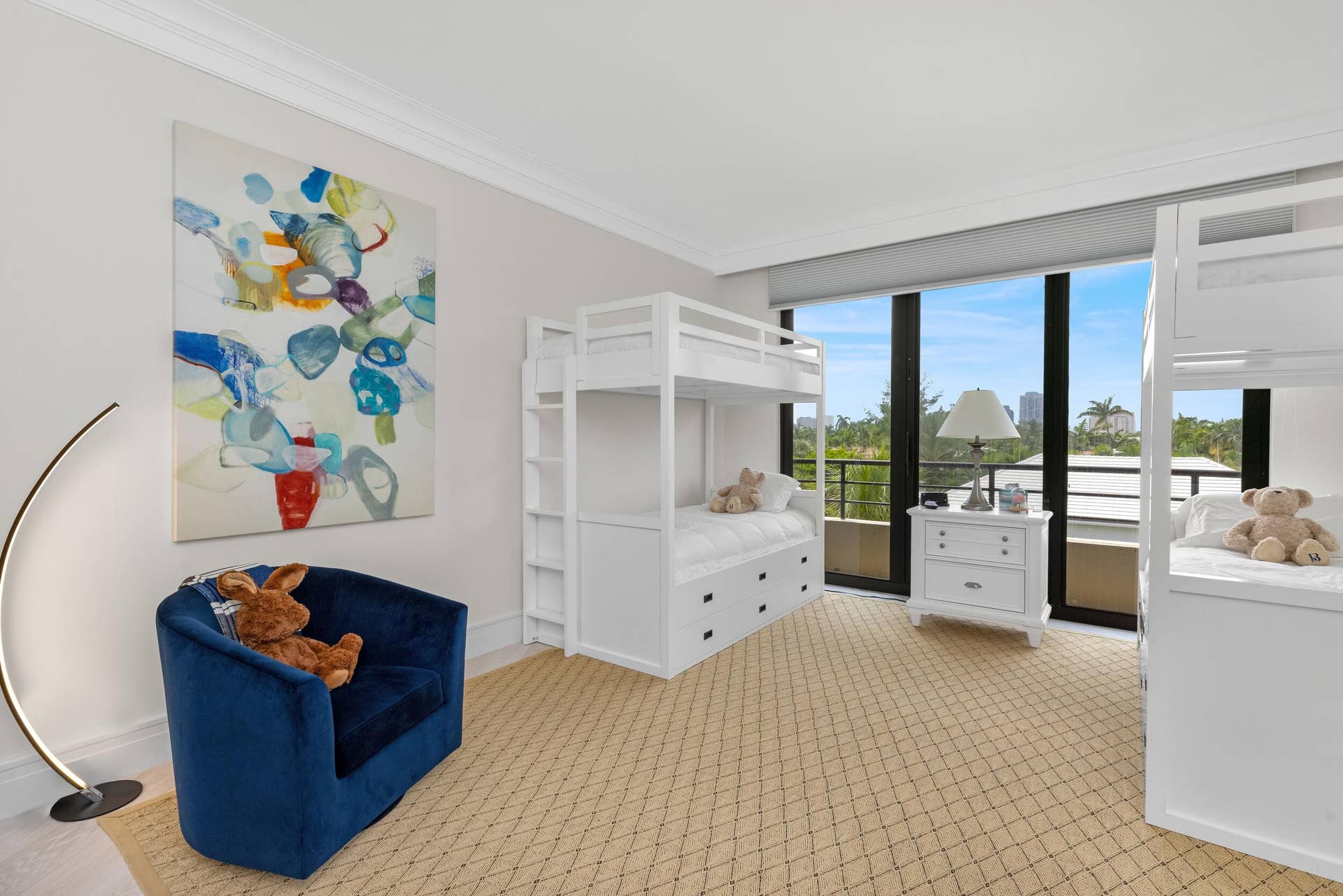 120 Sunset Avenue, #W 4 A, Palm Beach, FL 33480 Guest Bed
