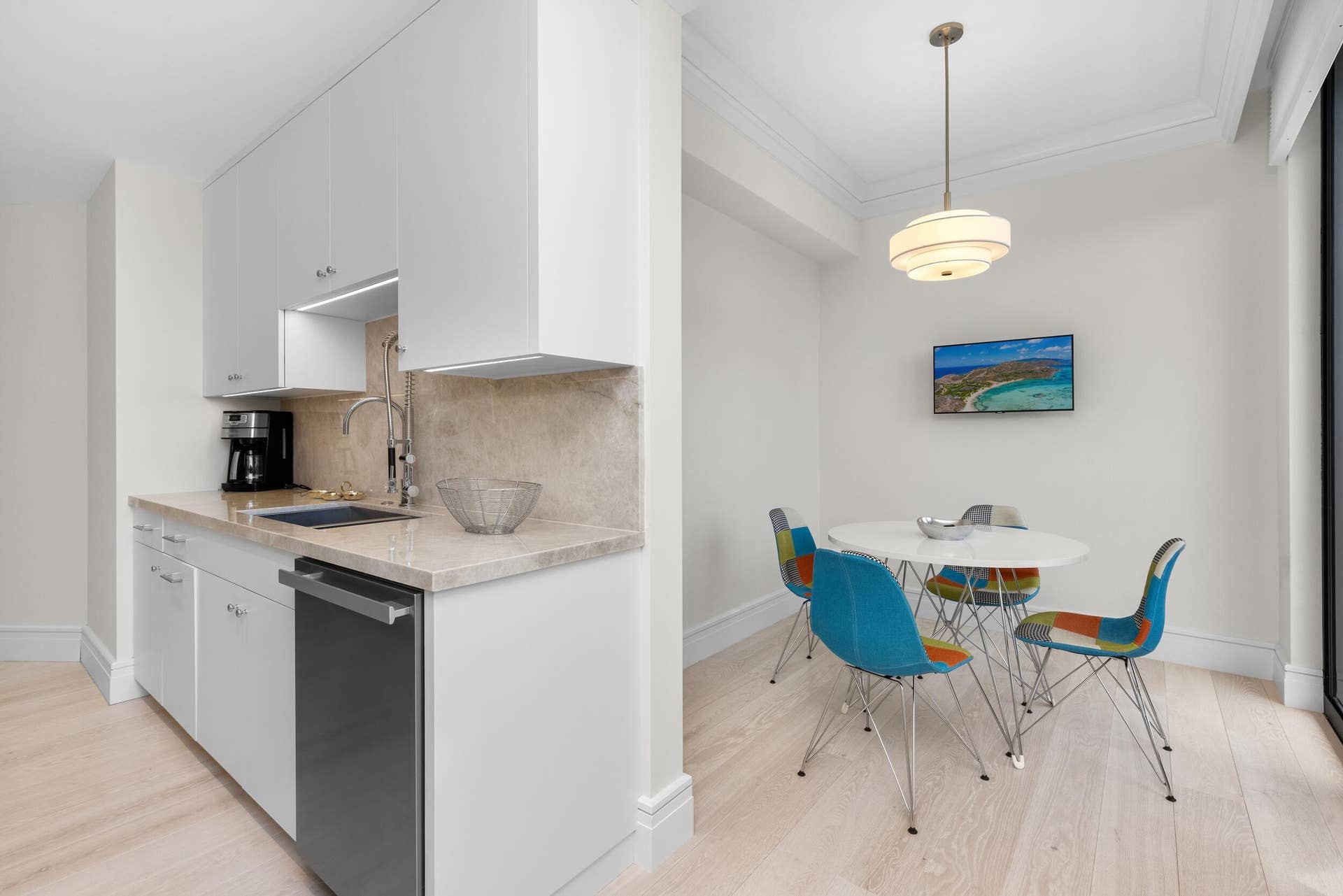 120 Sunset Avenue, #W 4 A, Palm Beach, FL 33480 Kitchen