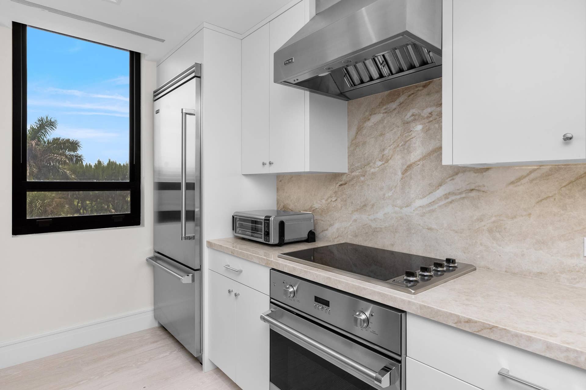 120 Sunset Avenue, #W 4 A, Palm Beach, FL 33480 Kitchen