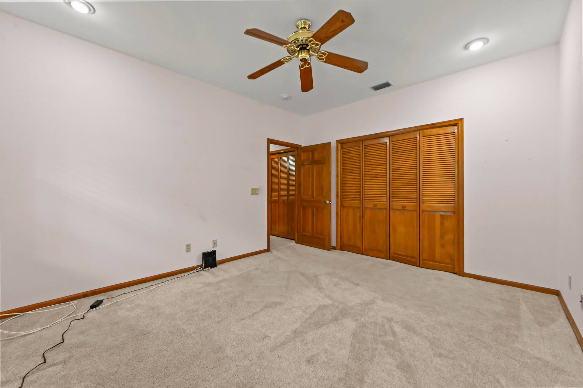 22 Bedroom 02