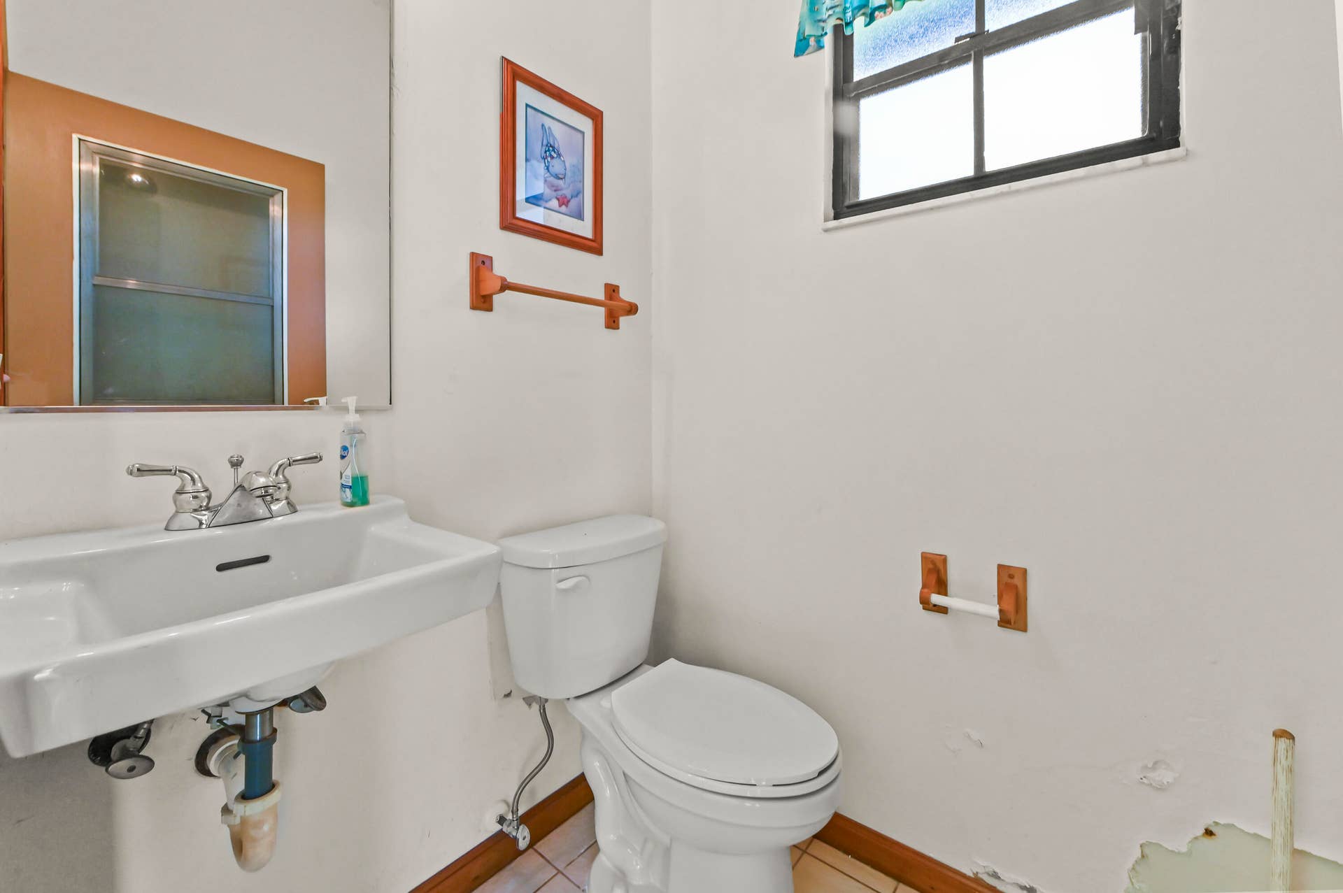 32 Bathroom01