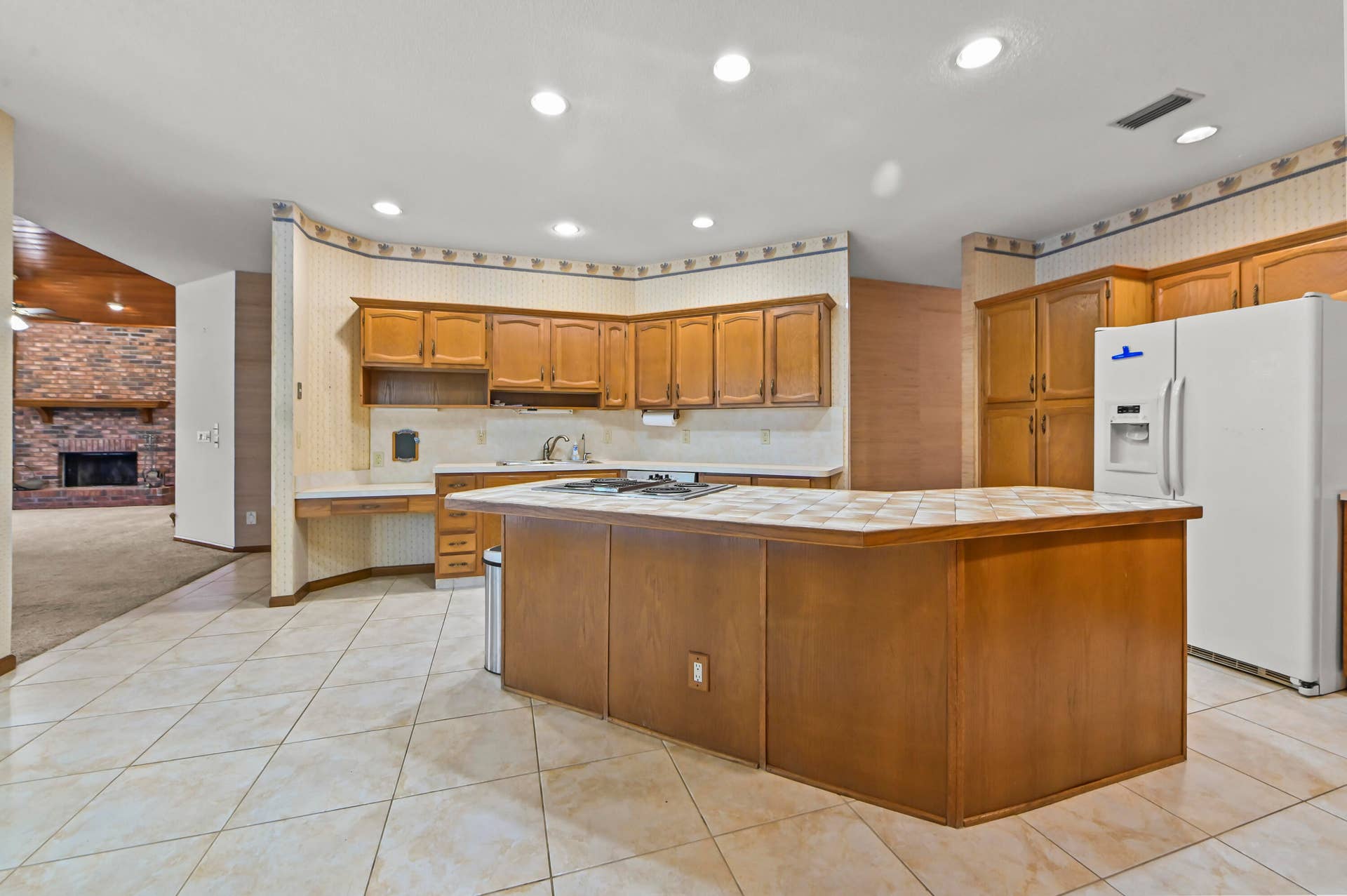 11 Kitchen 01