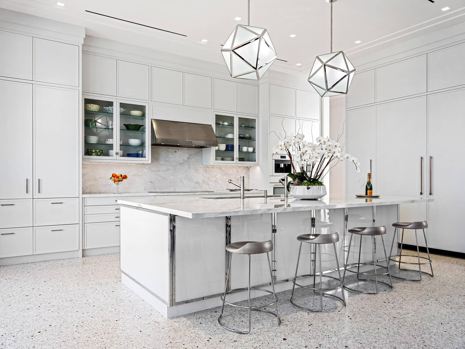 Luxurious Chef's Kitchen