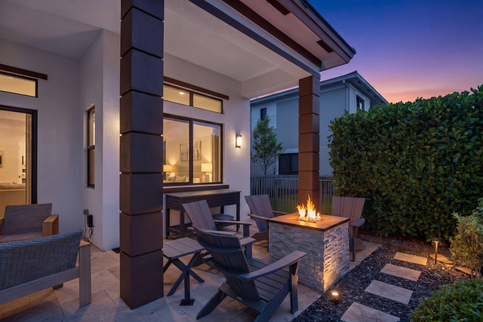 10490 S Lago Vista Circle, Parkland, FL 33076 Twilight firepit