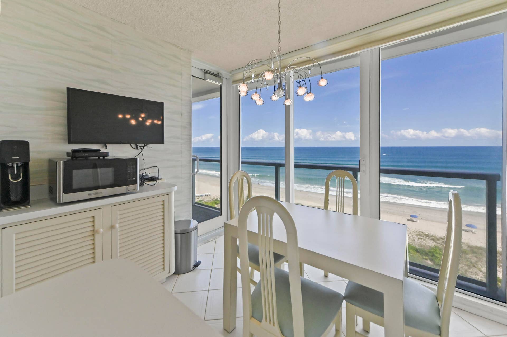 Breakfast with a VIEW