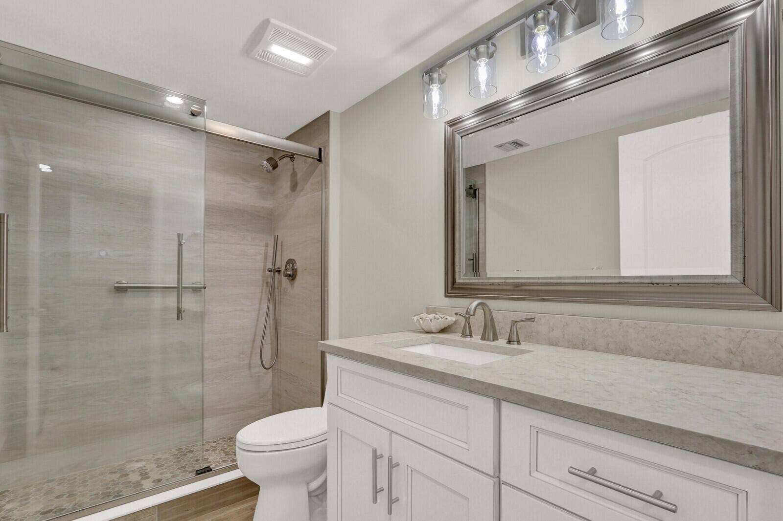 701 SEAFARER Circle, #105, Jupiter, FL 33477 Bathroom