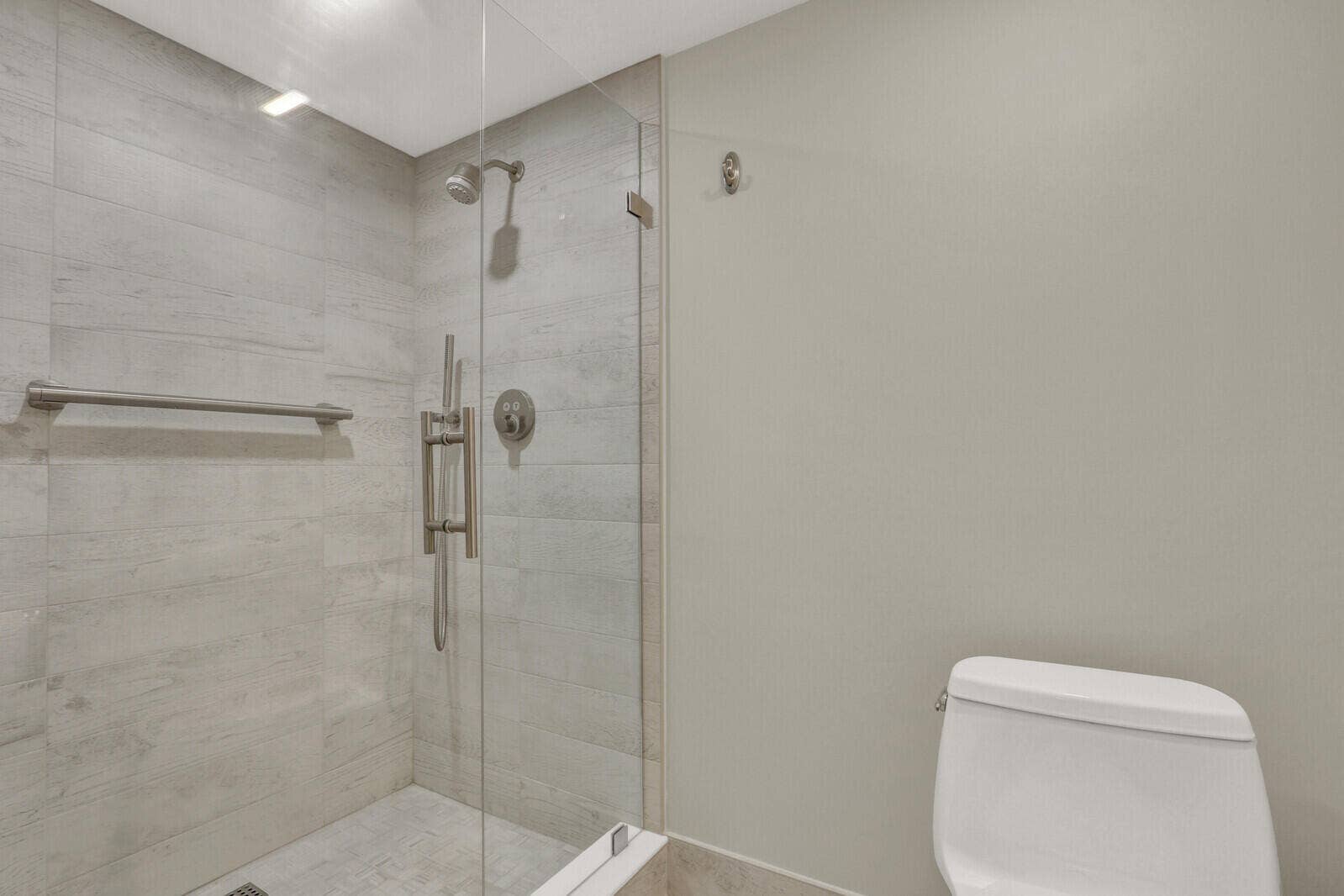 701 SEAFARER Circle, #105, Jupiter, FL 33477 Bathroom