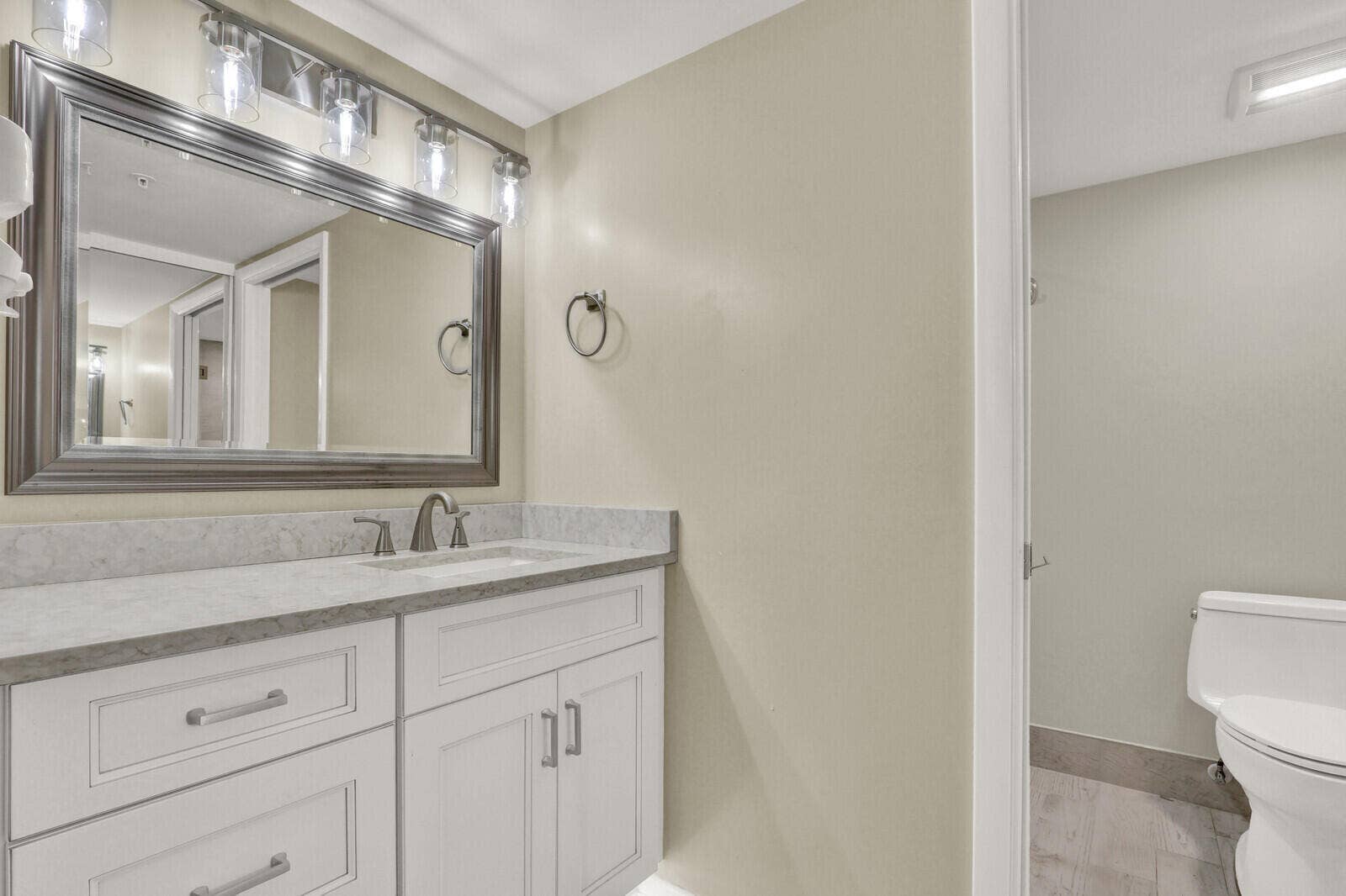 701 SEAFARER Circle, #105, Jupiter, FL 33477 Bathroom