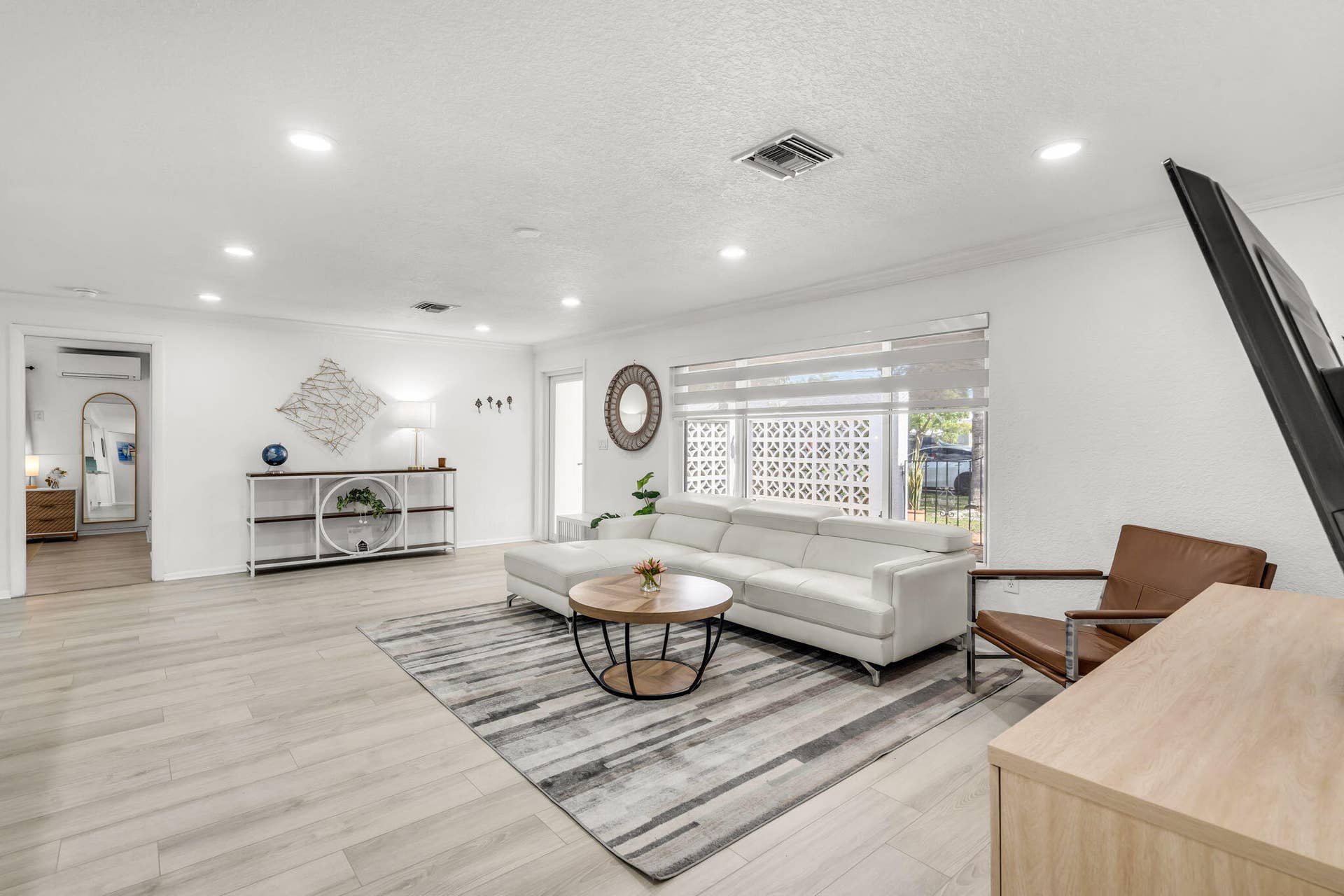 13-web-or-mls-421SW18th-6