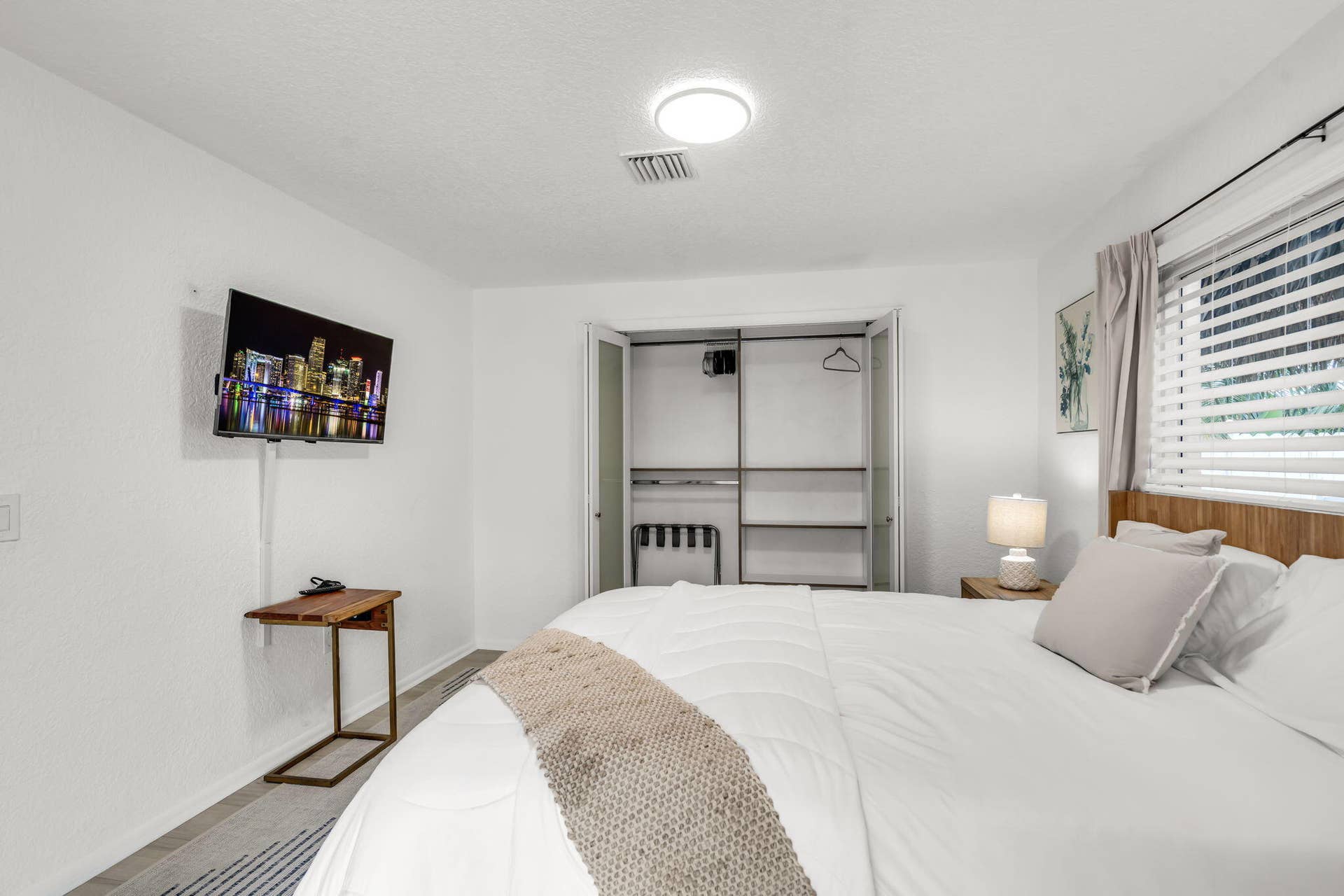 29-web-or-mls-421SW18th-22