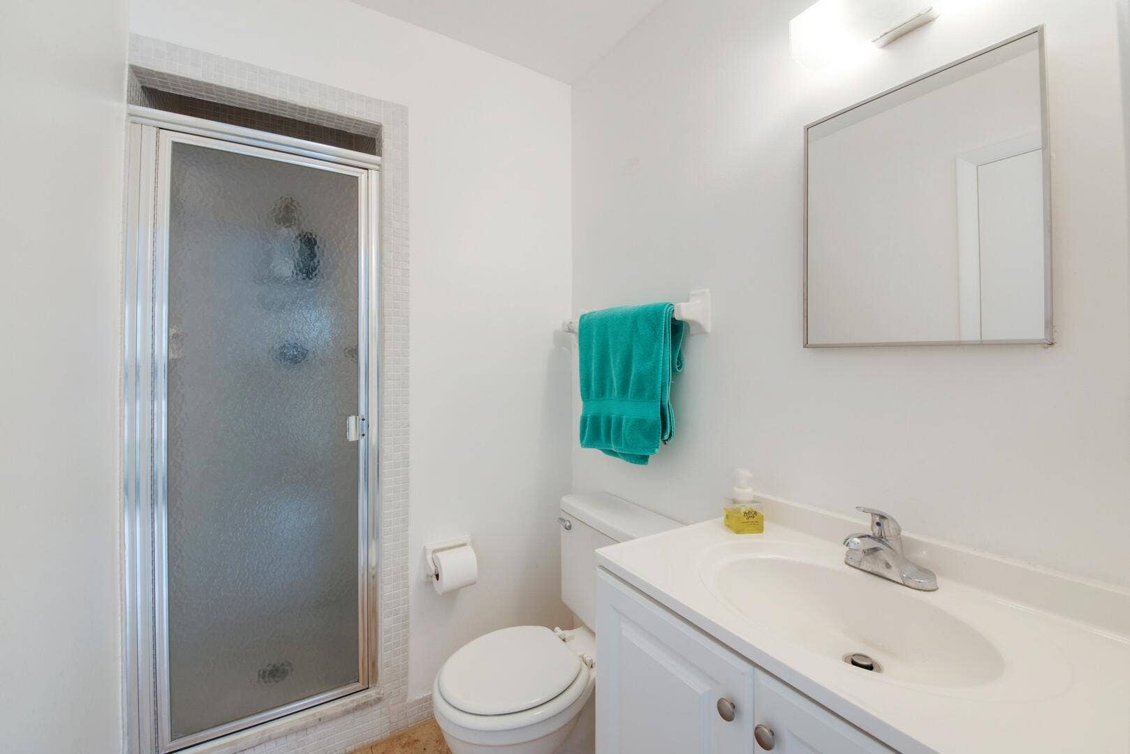13670 VIA FLORA, #B, Delray Beach, FL 33484 Bathroom
