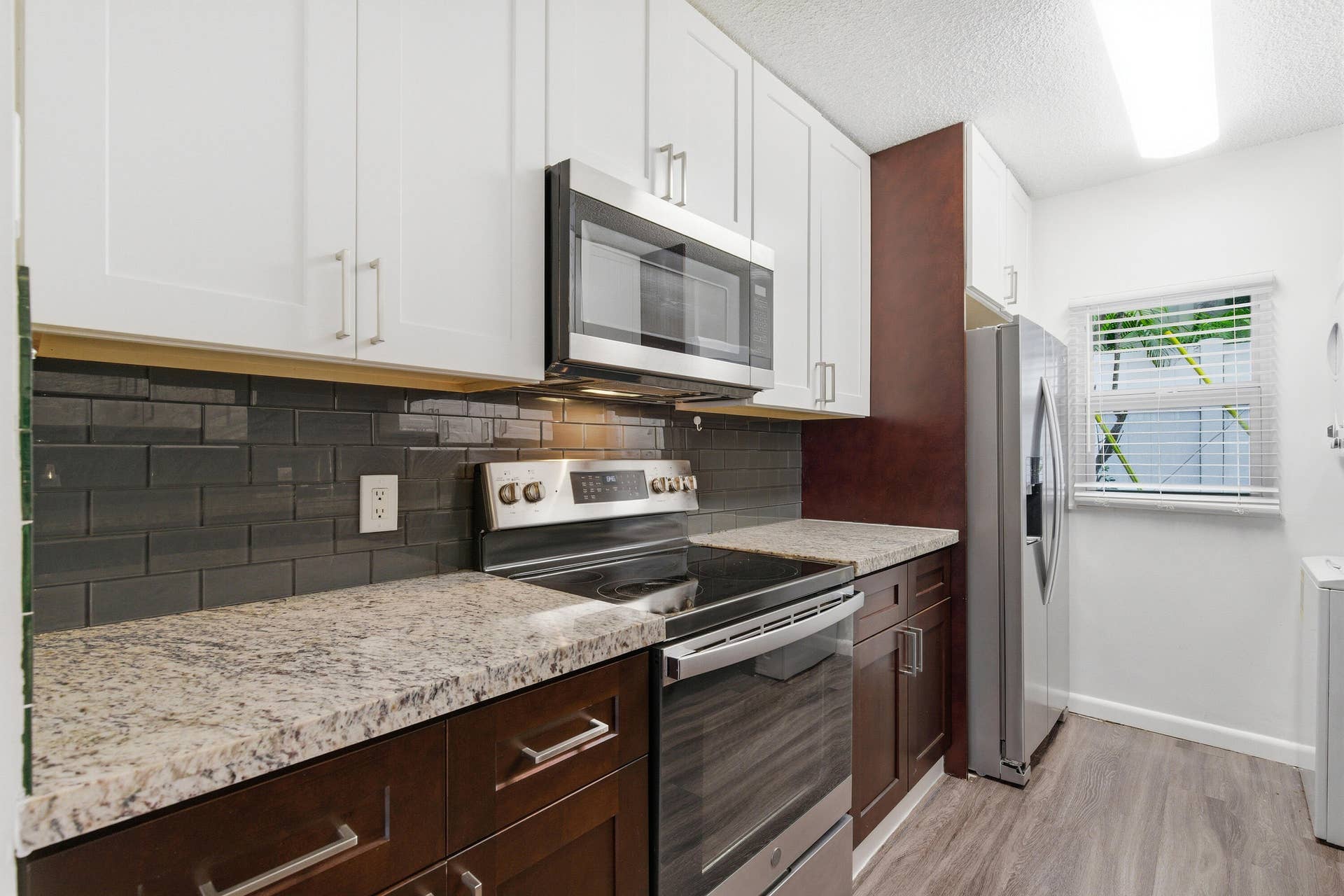 110 NE 16th Terrace, #1-3, Fort Lauderdale, FL 33301 Unit2-Kitchen-B (1)